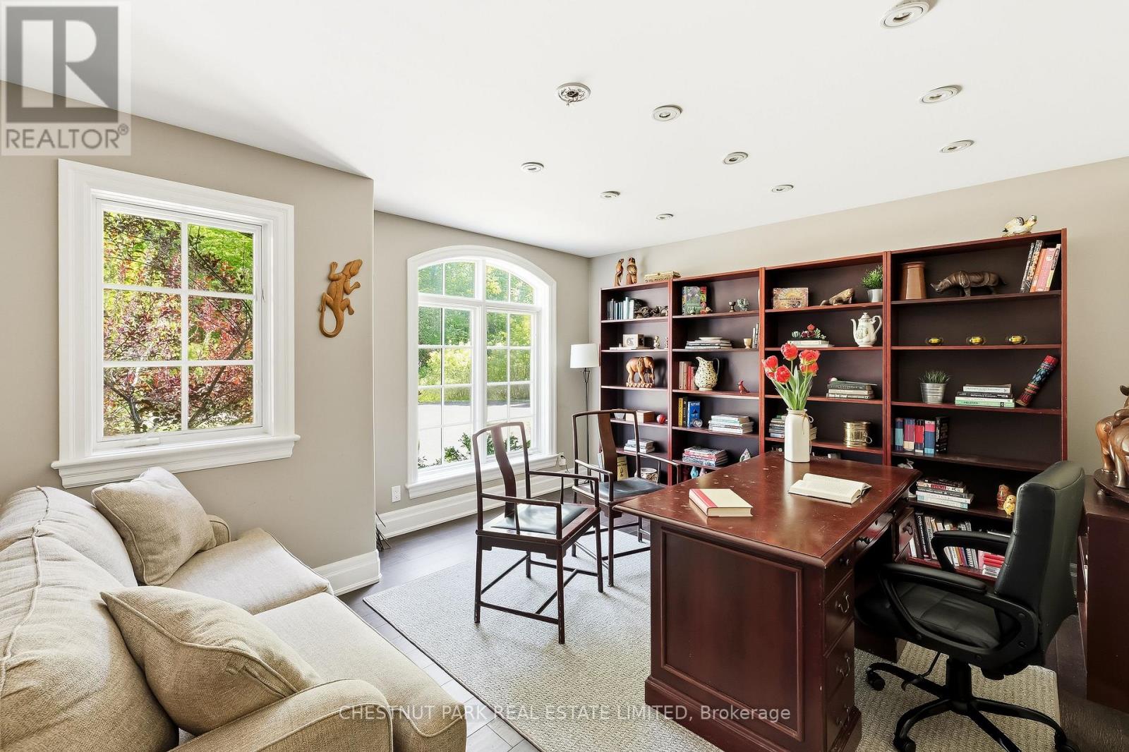 5 Bedroom Single Family Home/House's Image 17