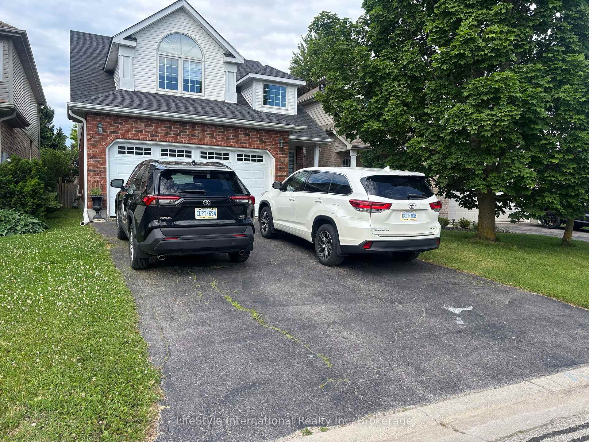 41 CAMM Crescent Guelph Ontario Canada Rent residential Shubham Sharma Lifestyle International Realty Inc., Brokerage