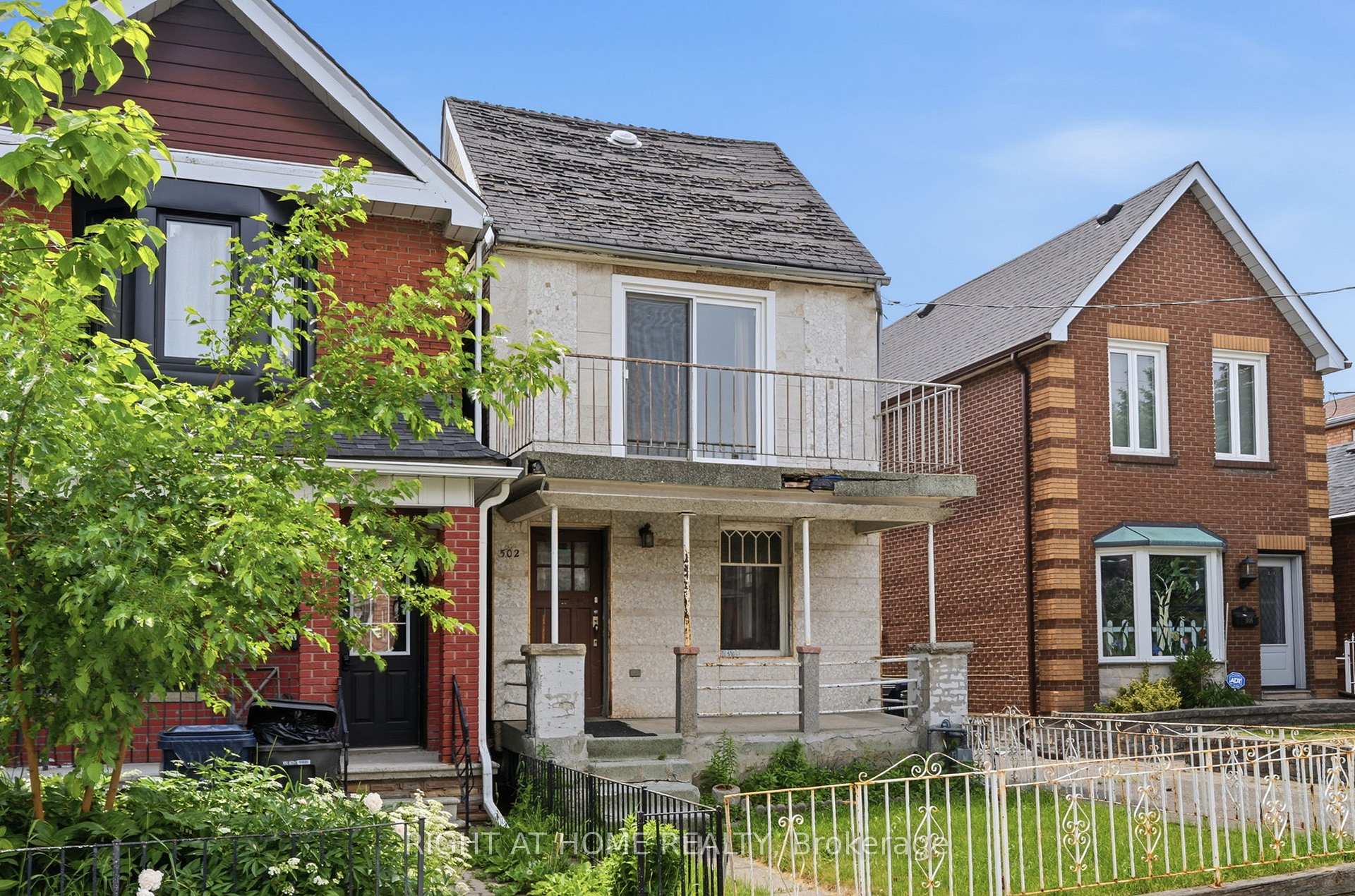 502 Salem Avenue N Toronto Ontario Canada Sale residential Moyeen Syed Right at Home Realty, Brokerage*