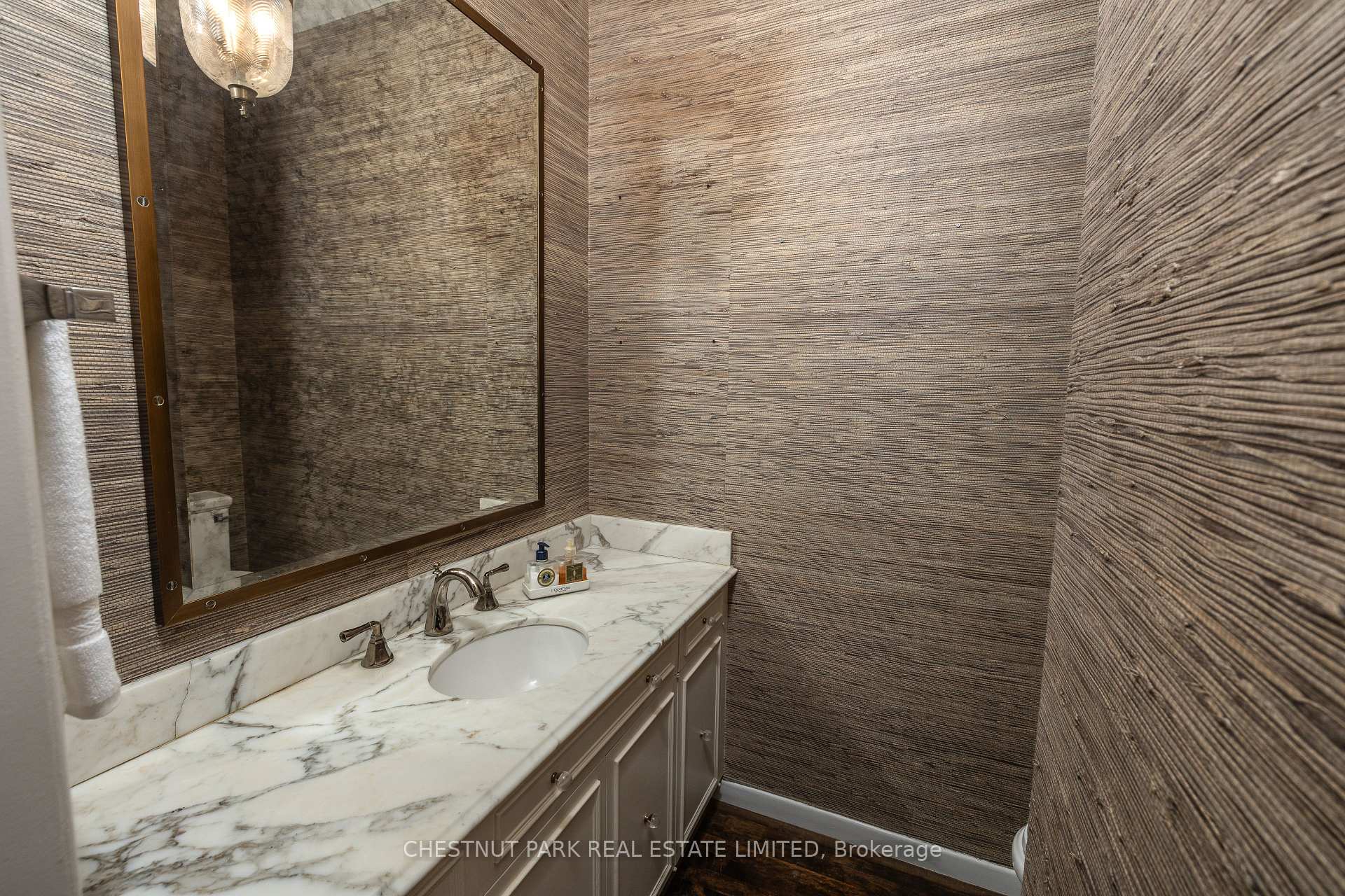 4 Bedroom Single Family Home/House's Image 11