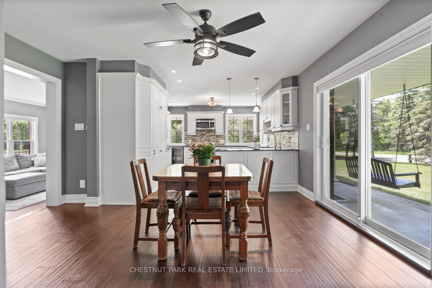 7 Bedroom Single Family Home/House's Image 7
