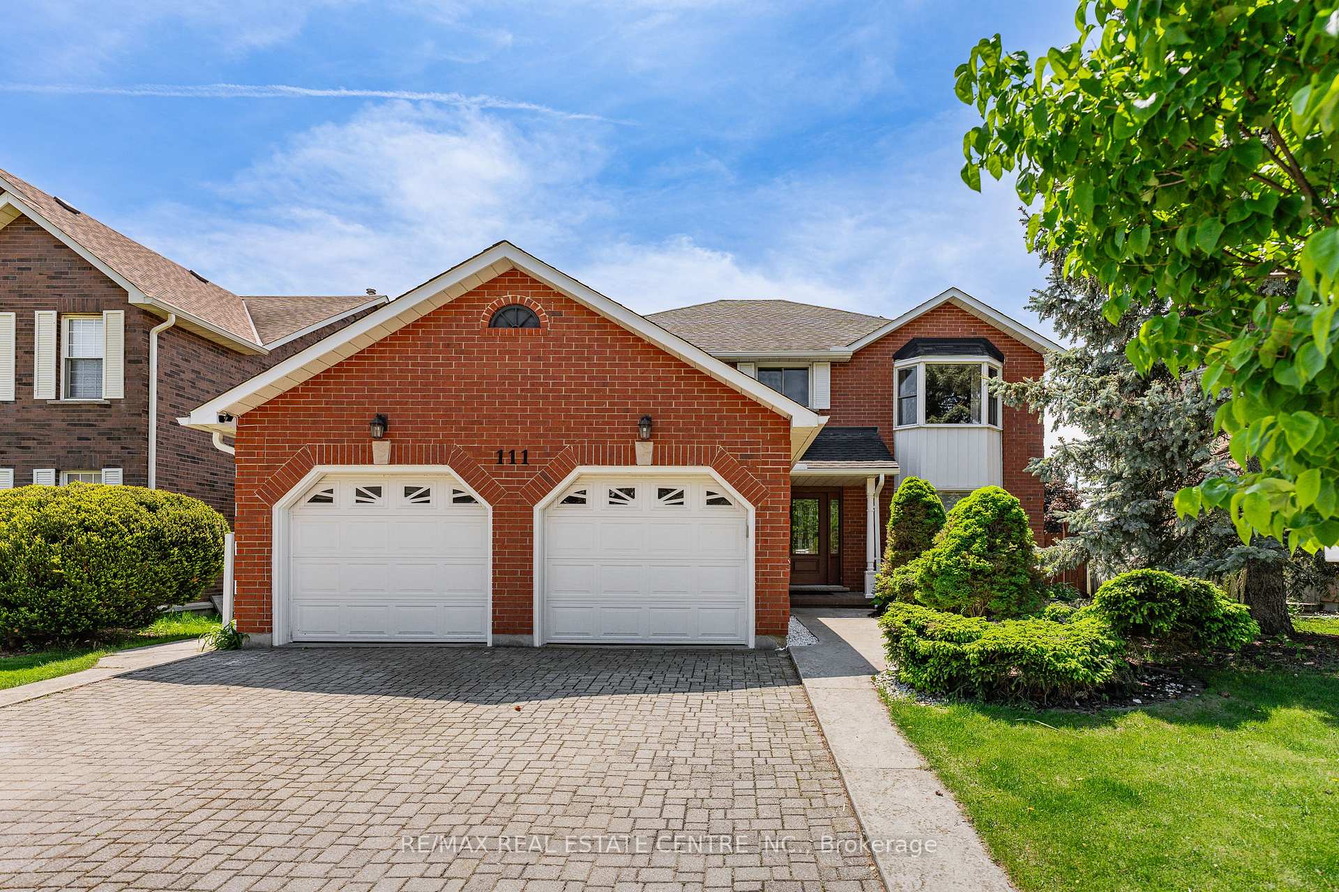 111 Hume Drive Cambridge Ontario Canada Sale residential John Moniz RE/MAX Real Estate Centre Inc., Brokerage*
