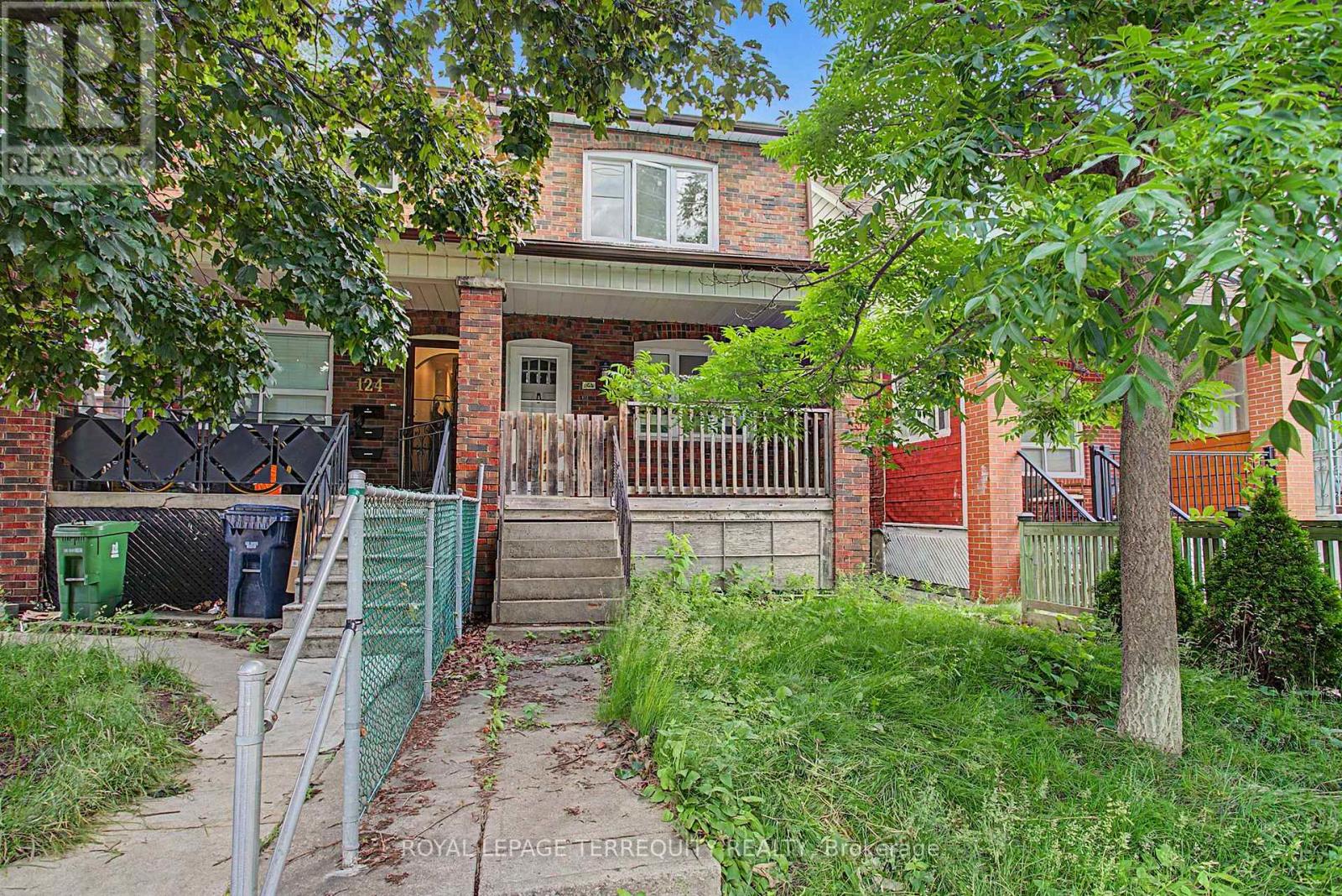 122 Ascot Avenue Toronto Ontario Canada Sale residential MNG Team HomeLife/ROMANO Realty Ltd., Brokerage