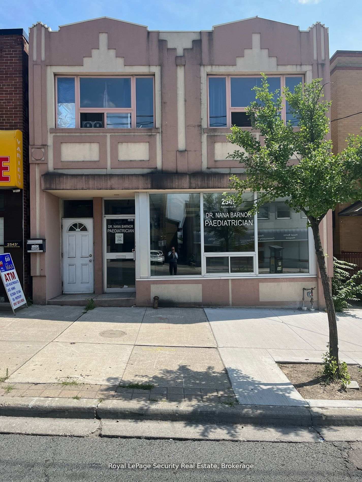 2545 Eglinton Avenue W Toronto Ontario Canada Lease commercial Cristina Lopes ROYAL LEPAGE SECURITY REAL ESTATE, BROKERAGE*