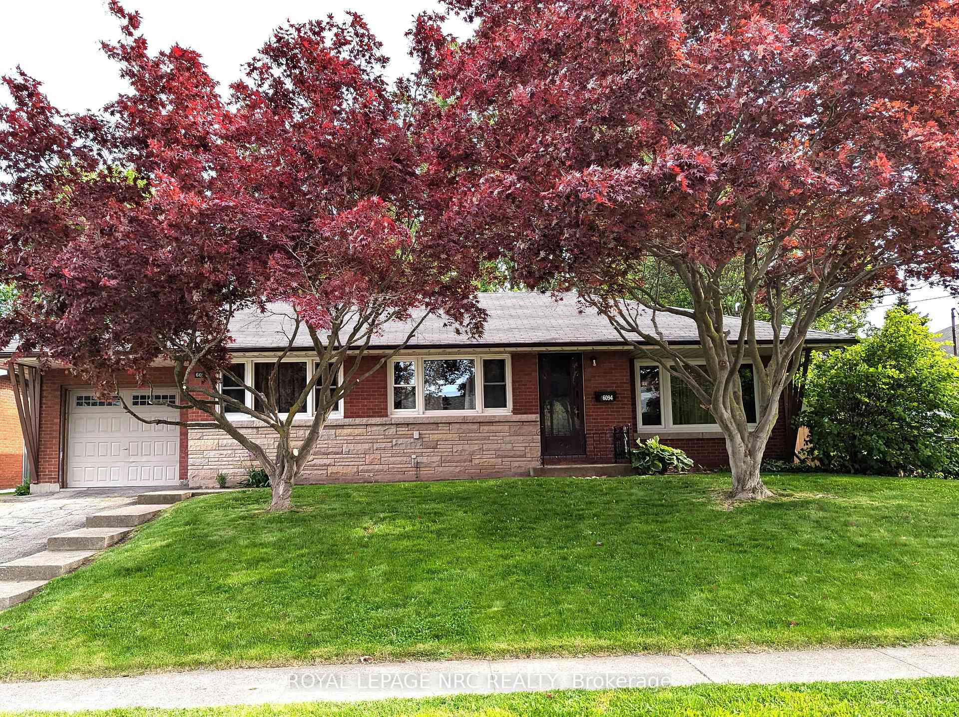 6094 Stevens Street Niagara Falls Ontario Canada Sale residential Lily Ruggi ROYAL LEPAGE NRC REALTY