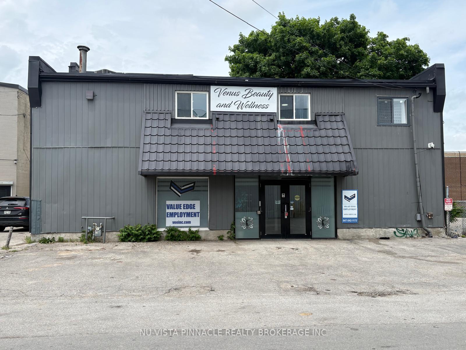 389 LYLE Street London East Ontario Canada Lease commercial Alim Yuksel Nu-Vista Pinnacle Realty Brokerage Inc.