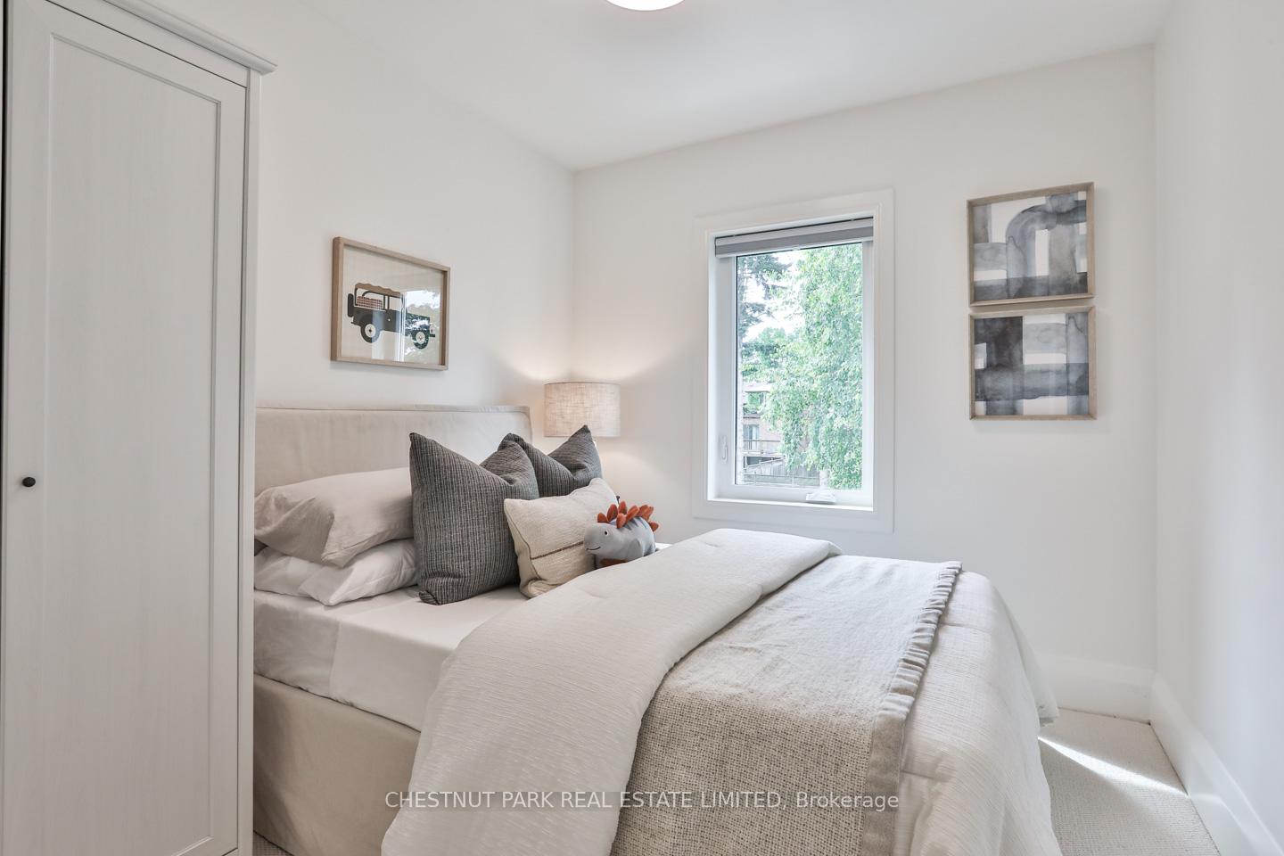 3 Bedroom Single Family Home/House's Image 12