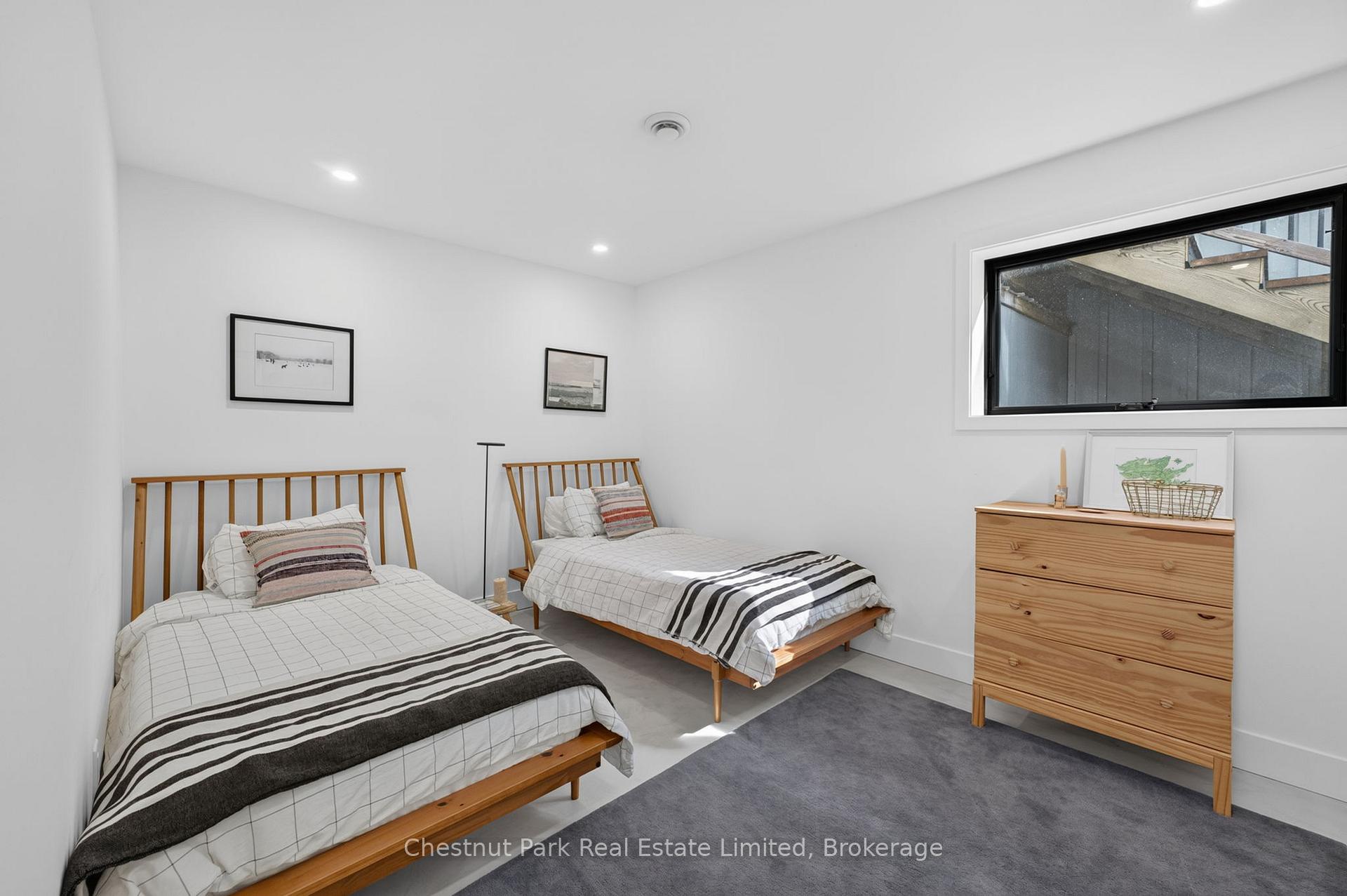 4 Bedroom Other's Image 18