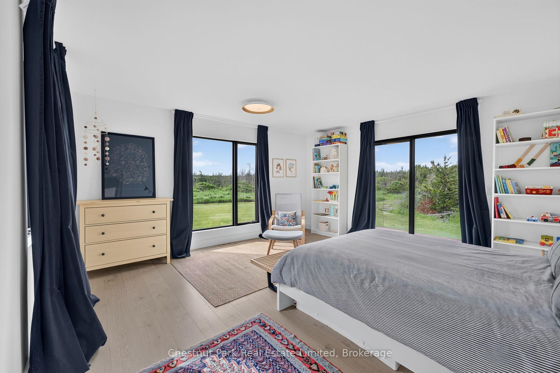 4 Bedroom Other's Image 14
