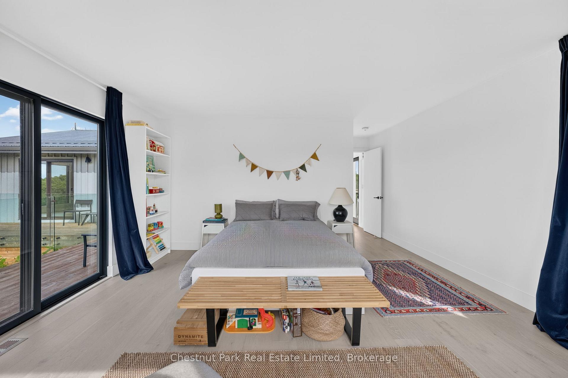 4 Bedroom Other's Image 15