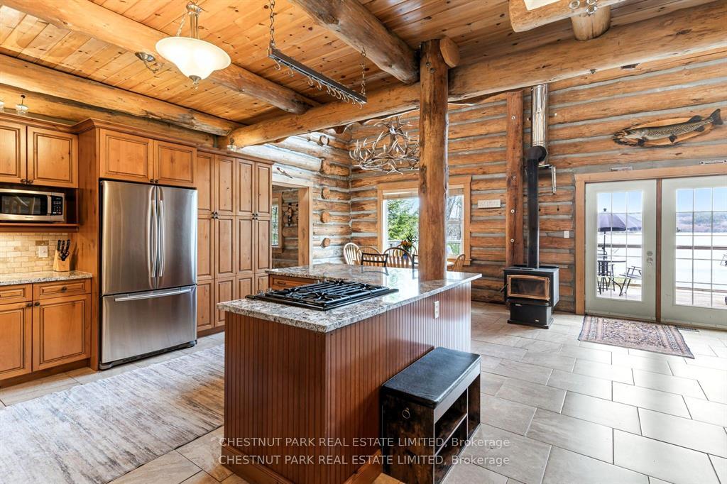 4 Bedroom Single Family Home/House's Image 4