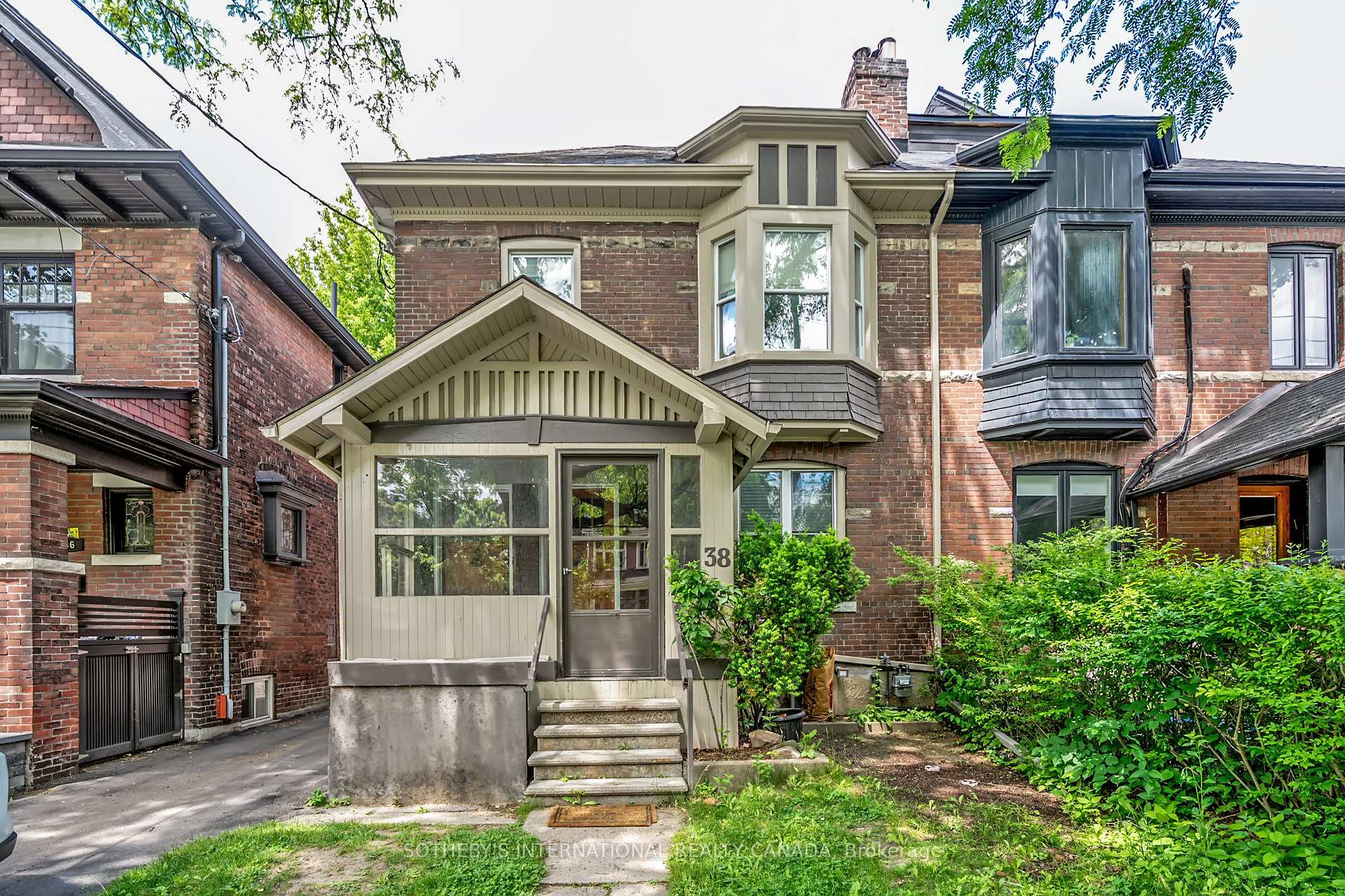 Upper - 38 Browning Avenue Toronto Ontario Canada Rent residential   Bruce Murray - Real Estate Homeward, Brokerage