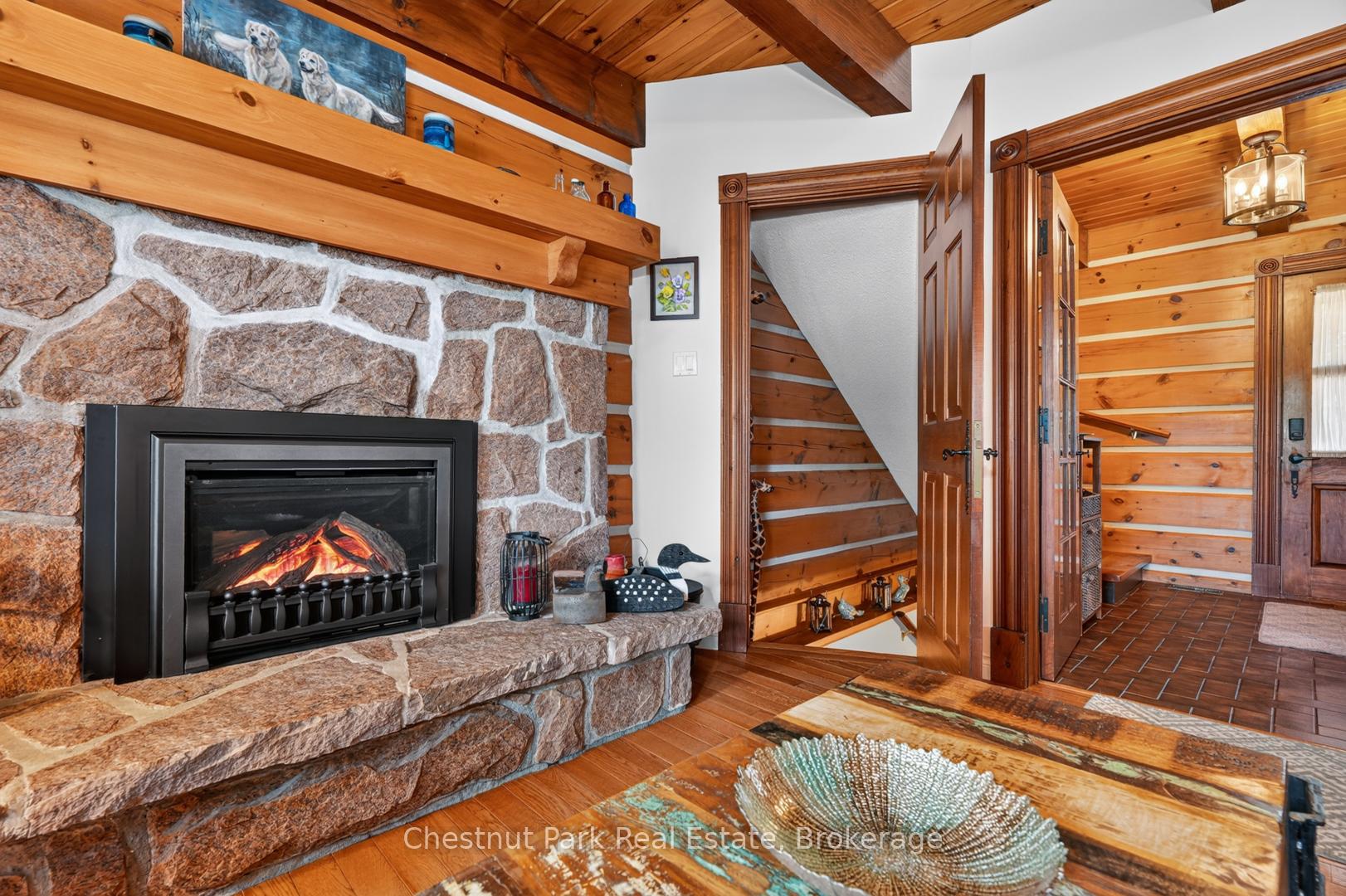 3 Bedroom Single Family Home/House's Image 8
