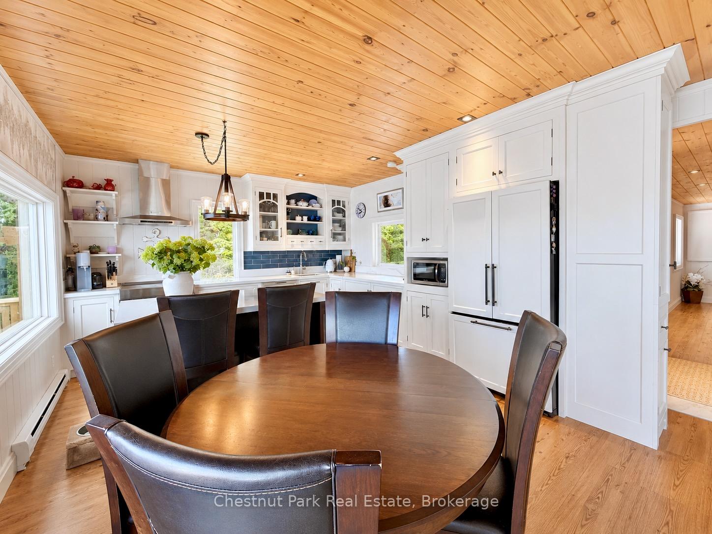 4 Bedroom Single Family Home/House's Image 5