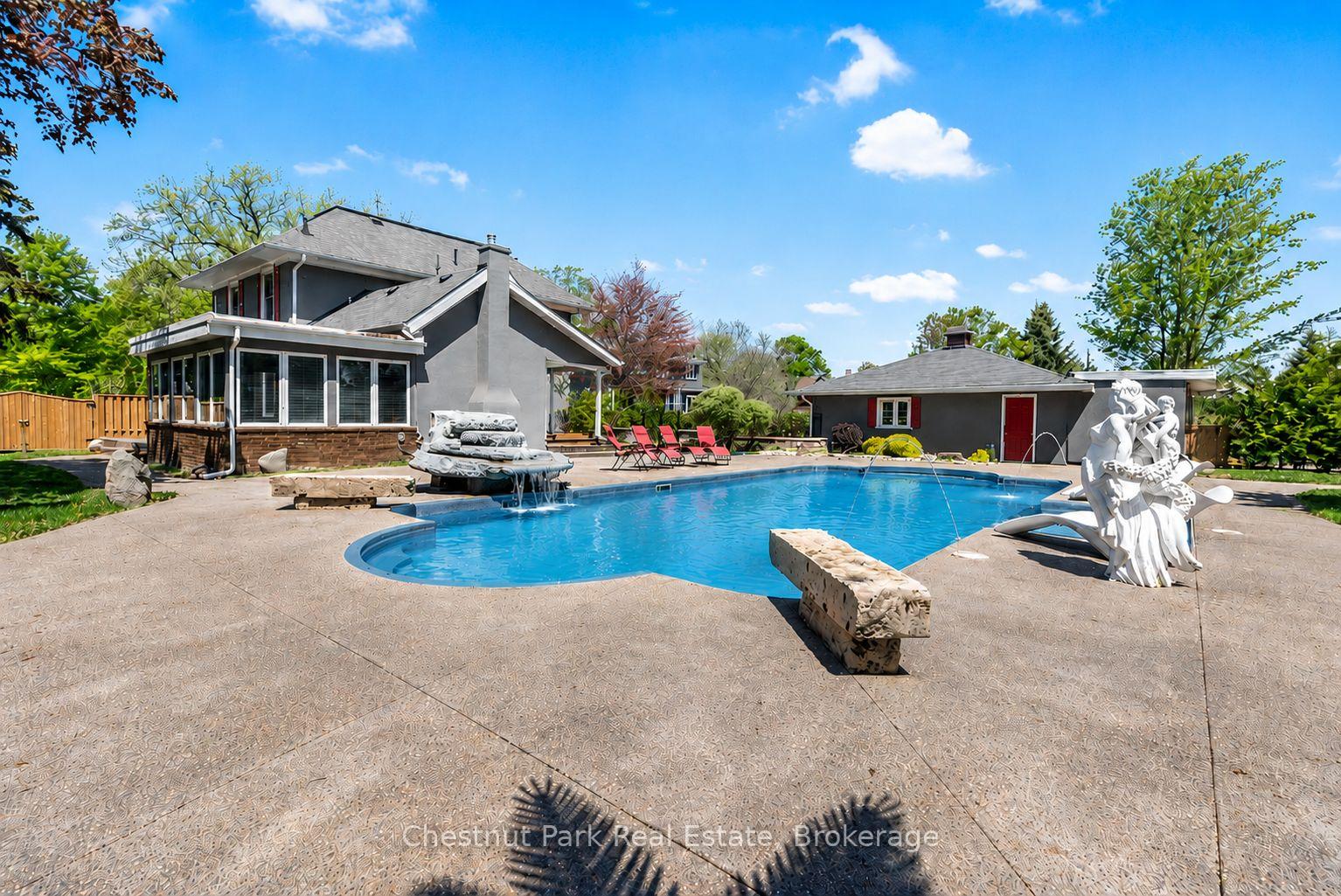 4 Bedroom Single Family Home/House's Image 35