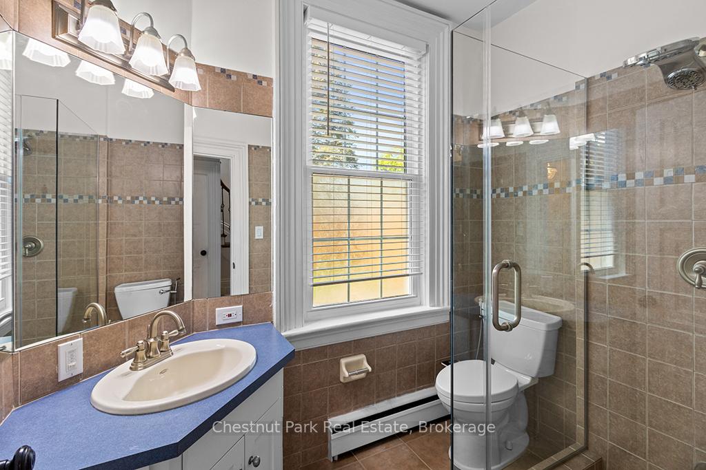 4 Bedroom Single Family Home/House's Image 13
