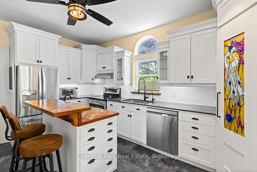4 Bedroom Single Family Home/House's Image 11