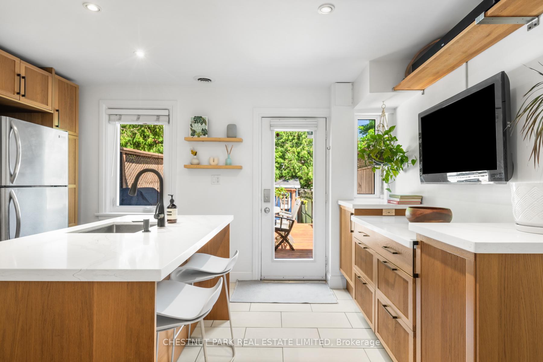 4 Bedroom Single Family Home/House's Image 9