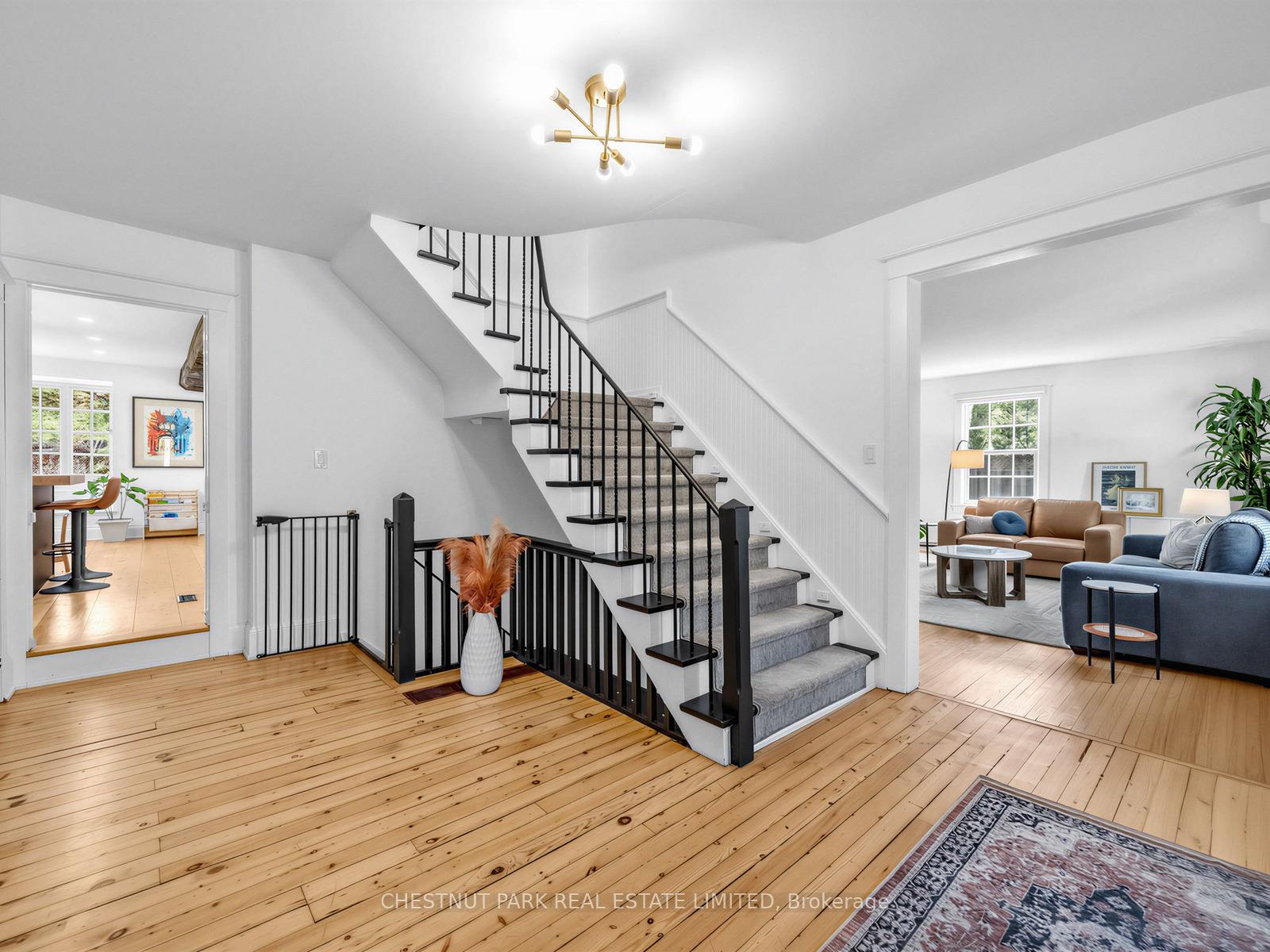 4 Bedroom Single Family Home/House's Image 4