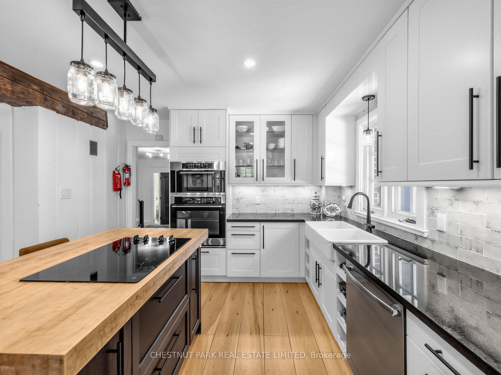 4 Bedroom Single Family Home/House's Image 8