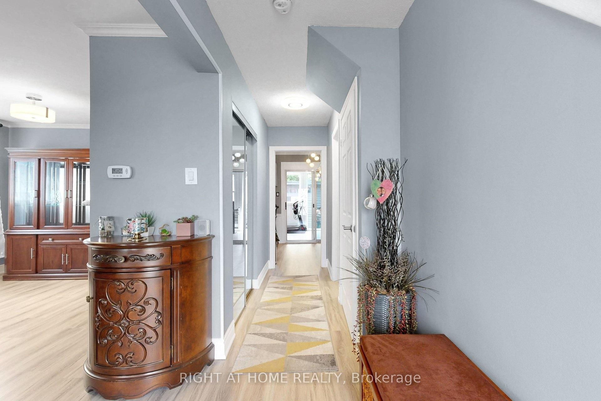 41 Flamingo Crescent Brampton Ontario Canada Sale residential Eva Maria Labedzki Right at Home Realty, Brokerage*