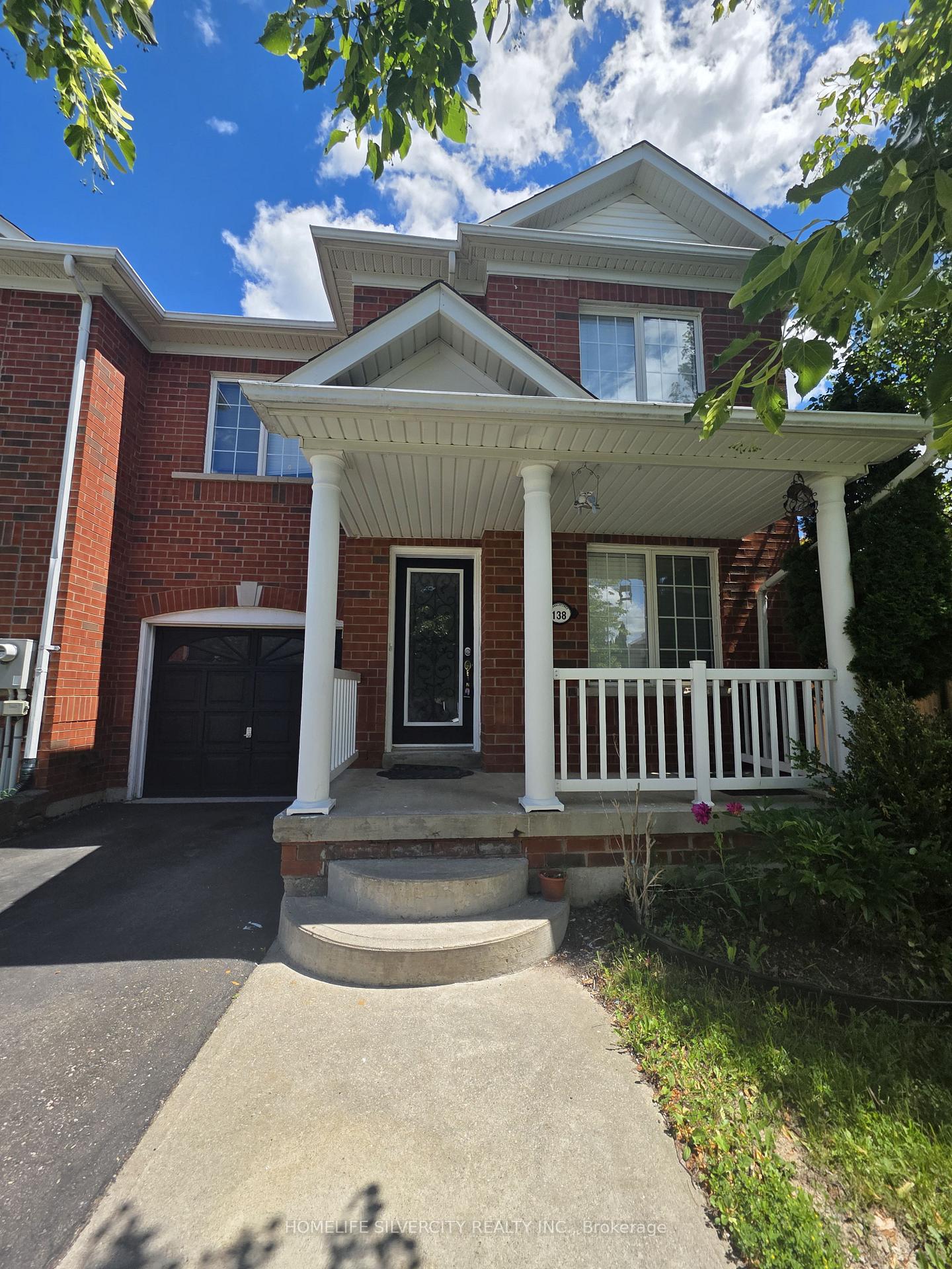 138 Tianalee Crescent Brampton Ontario Canada Sale residential Baljinder Sara HomeLife Silvercity Realty Inc., Brokerage *