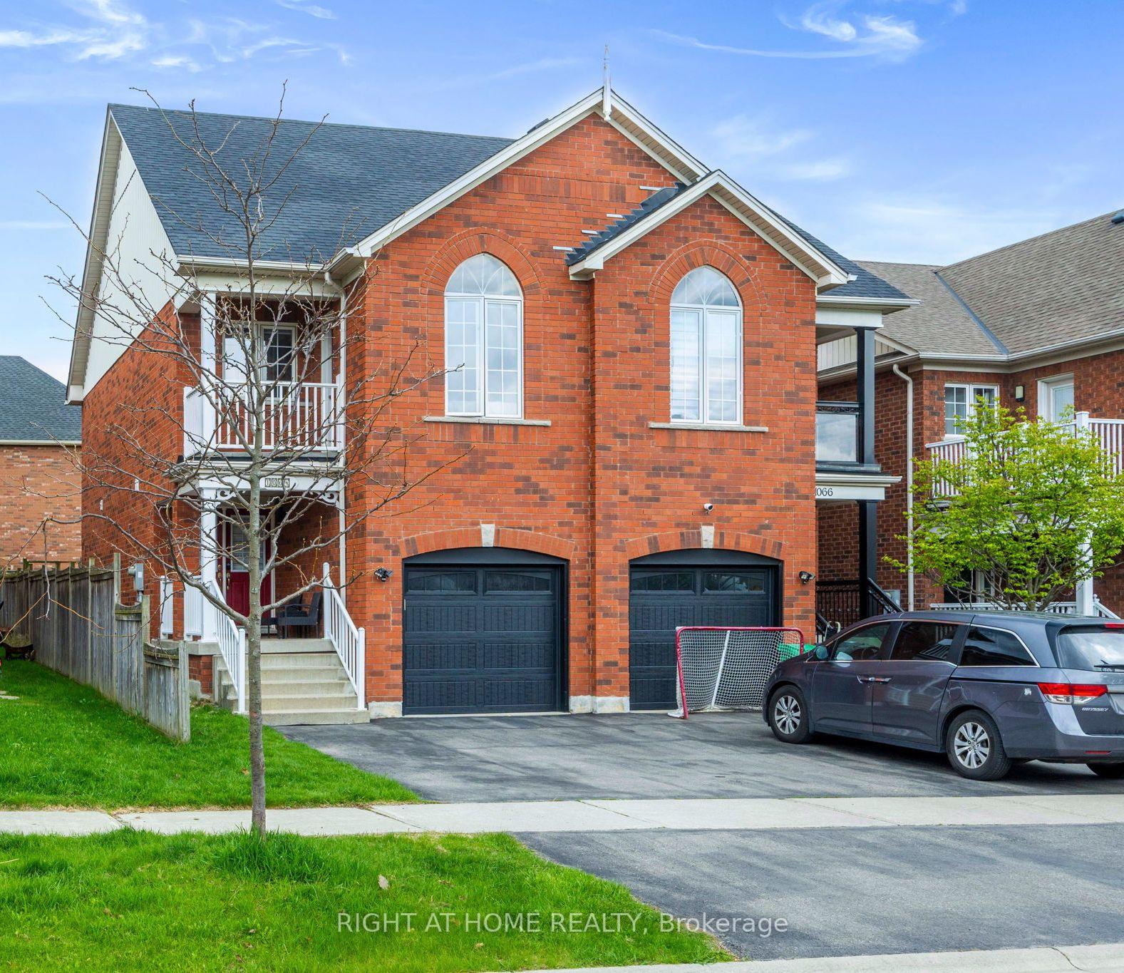 1064 Pepperidge Cross Mississauga Ontario Canada Sale residential Eva Maria Labedzki Right at Home Realty, Brokerage*
