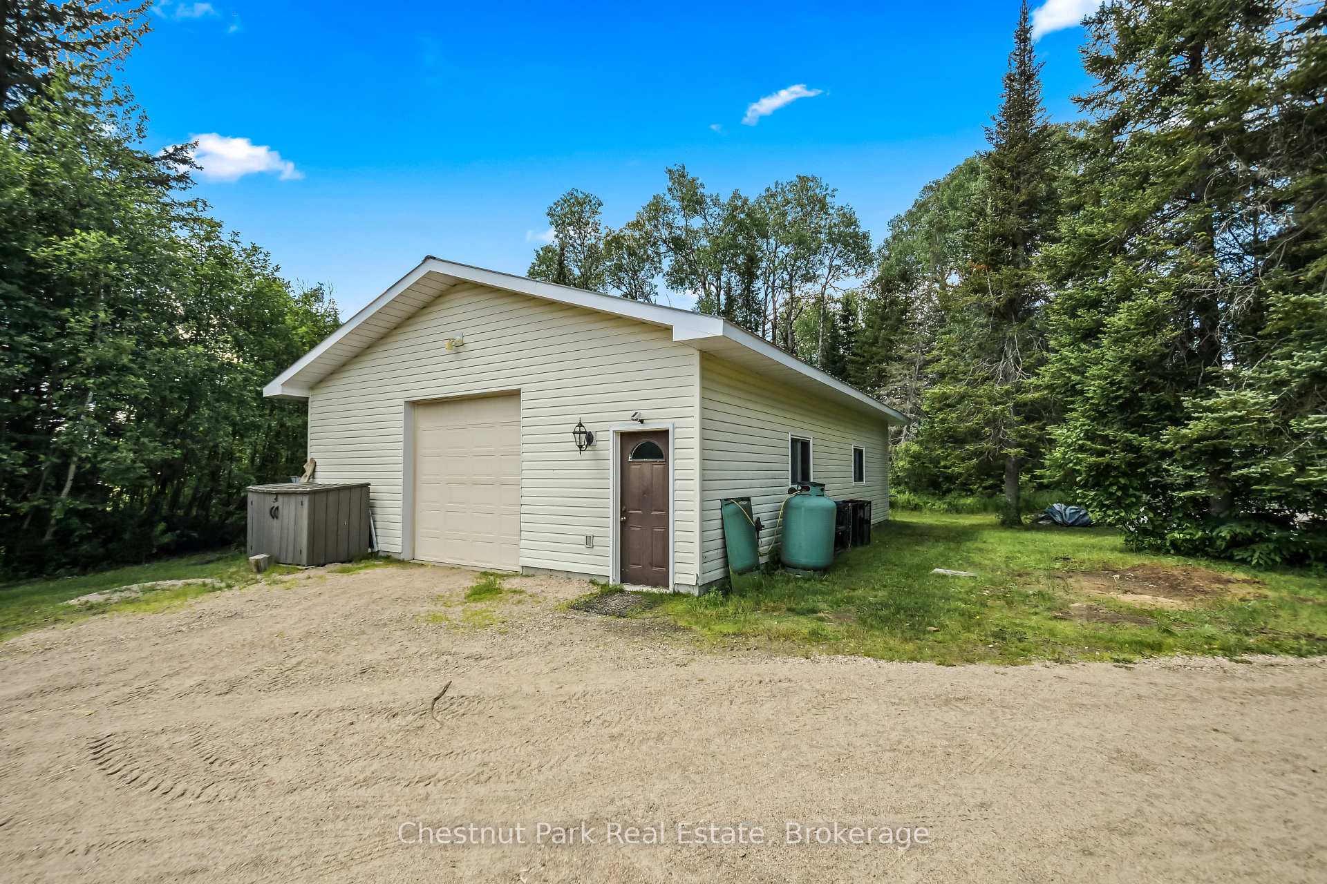 4 Bedroom Single Family Home/House's Image 43