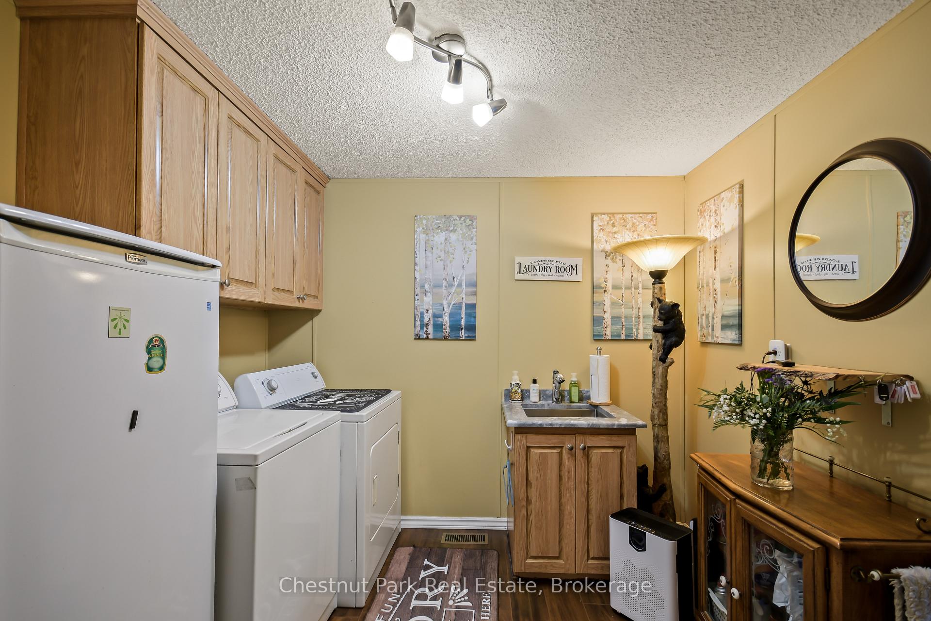 4 Bedroom Single Family Home/House's Image 29
