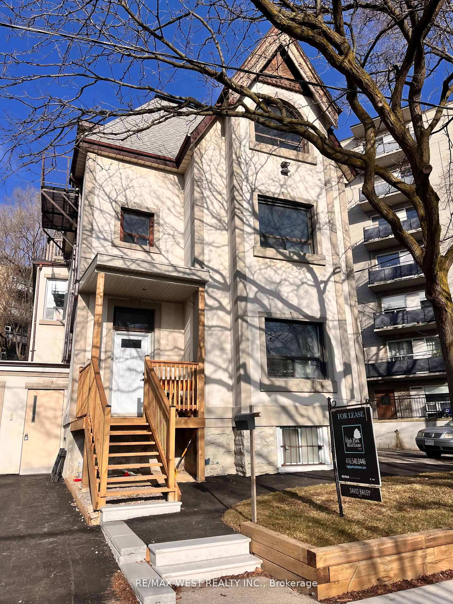 3 - 96 Springhurst Avenue Toronto Ontario Canada Rent residential Pierluigi Ceddia RE/MAX West Realty Inc., Brokerage *