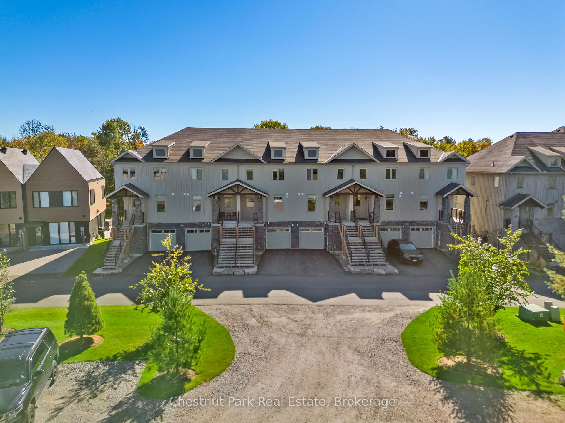 3 Bedroom Villa/Townhouse's Image 36