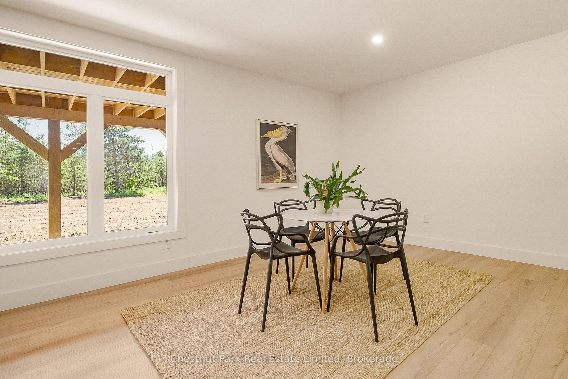 6 Bedroom Single Family Home/House's Image 34