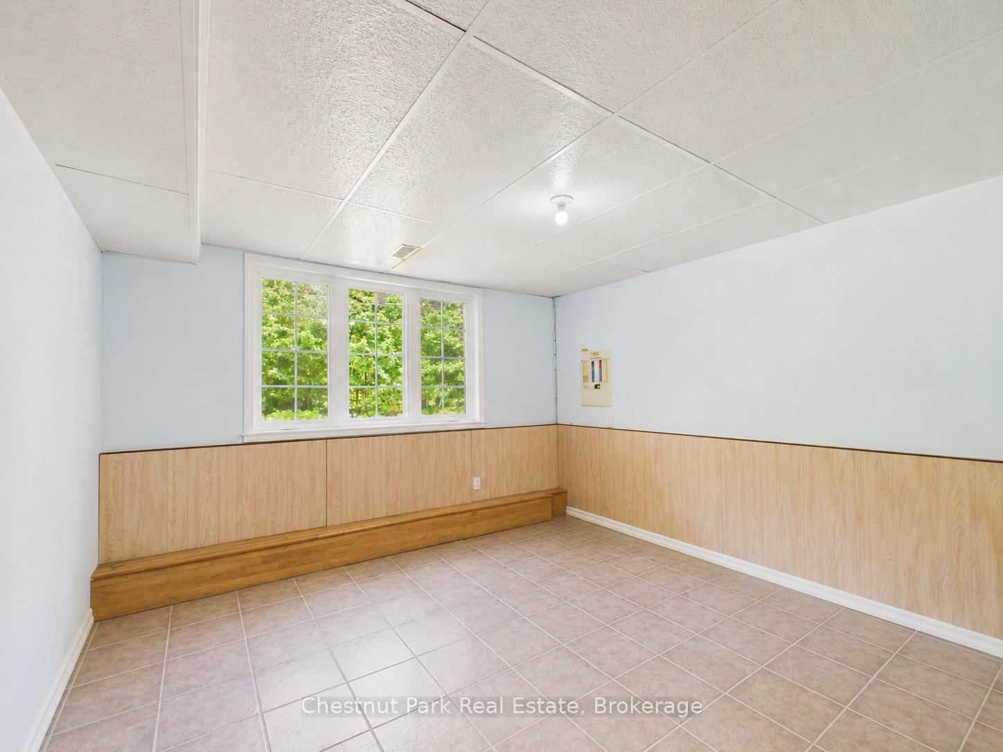 4 Bedroom Single Family Home/House's Image 16