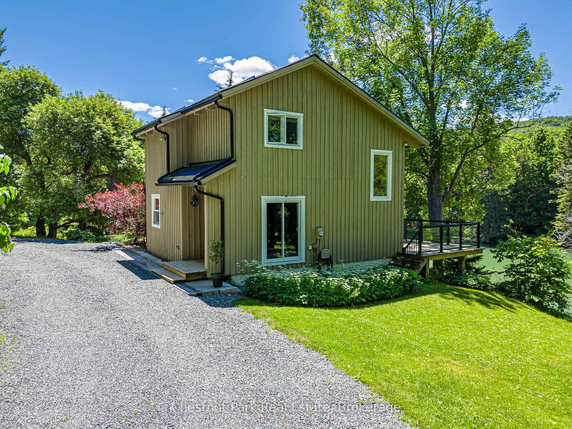 4 Bedroom Single Family Home/House's Image 9