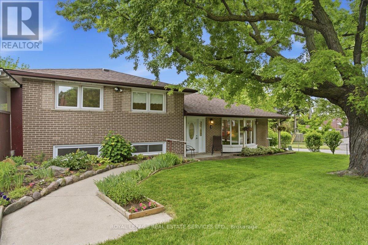 1 Rosegrove Place Toronto Ontario Canada Sale residential   Royal LePage Real Estate Services Ltd Brokerage*