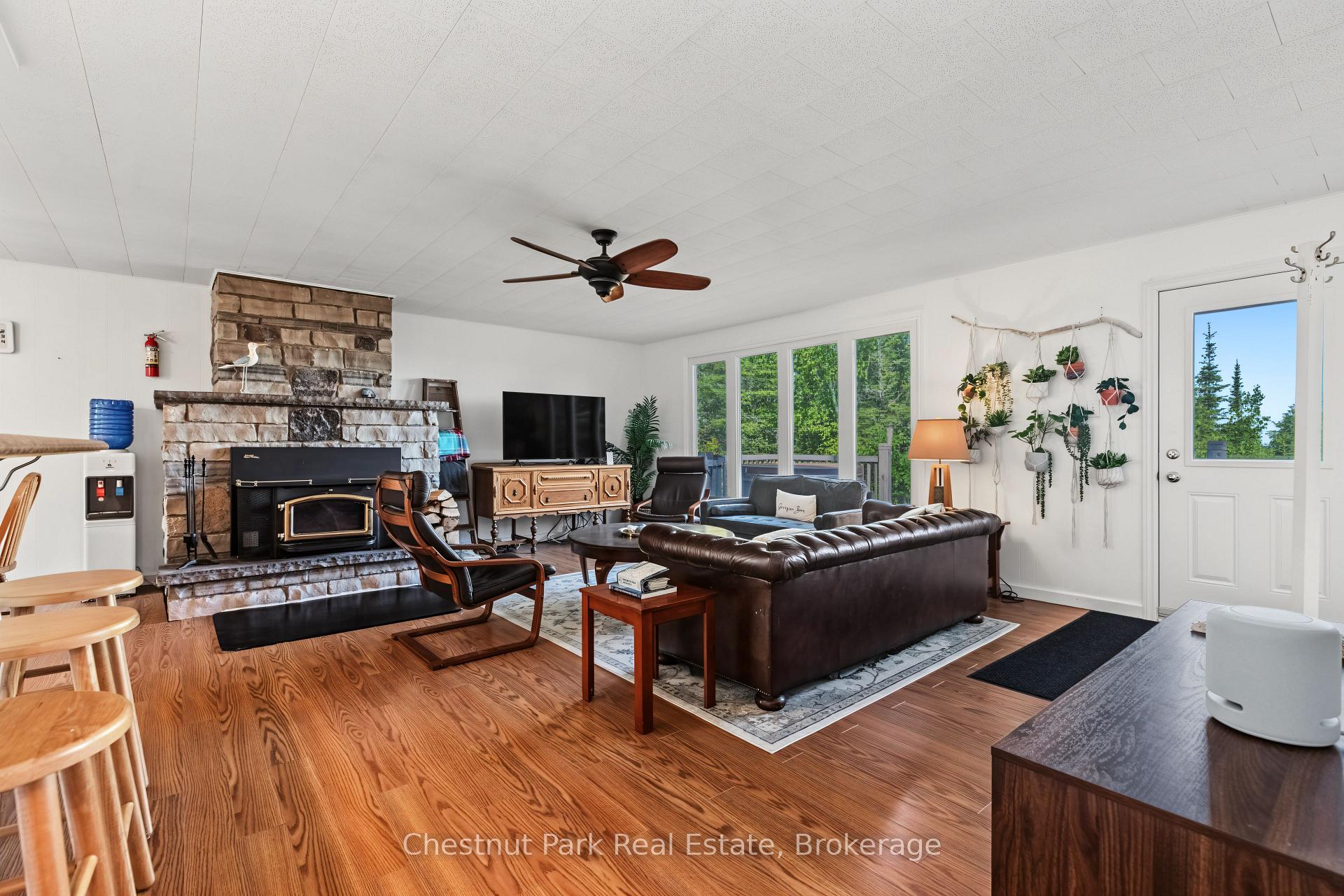 4 Bedroom Single Family Home/House's Image 32
