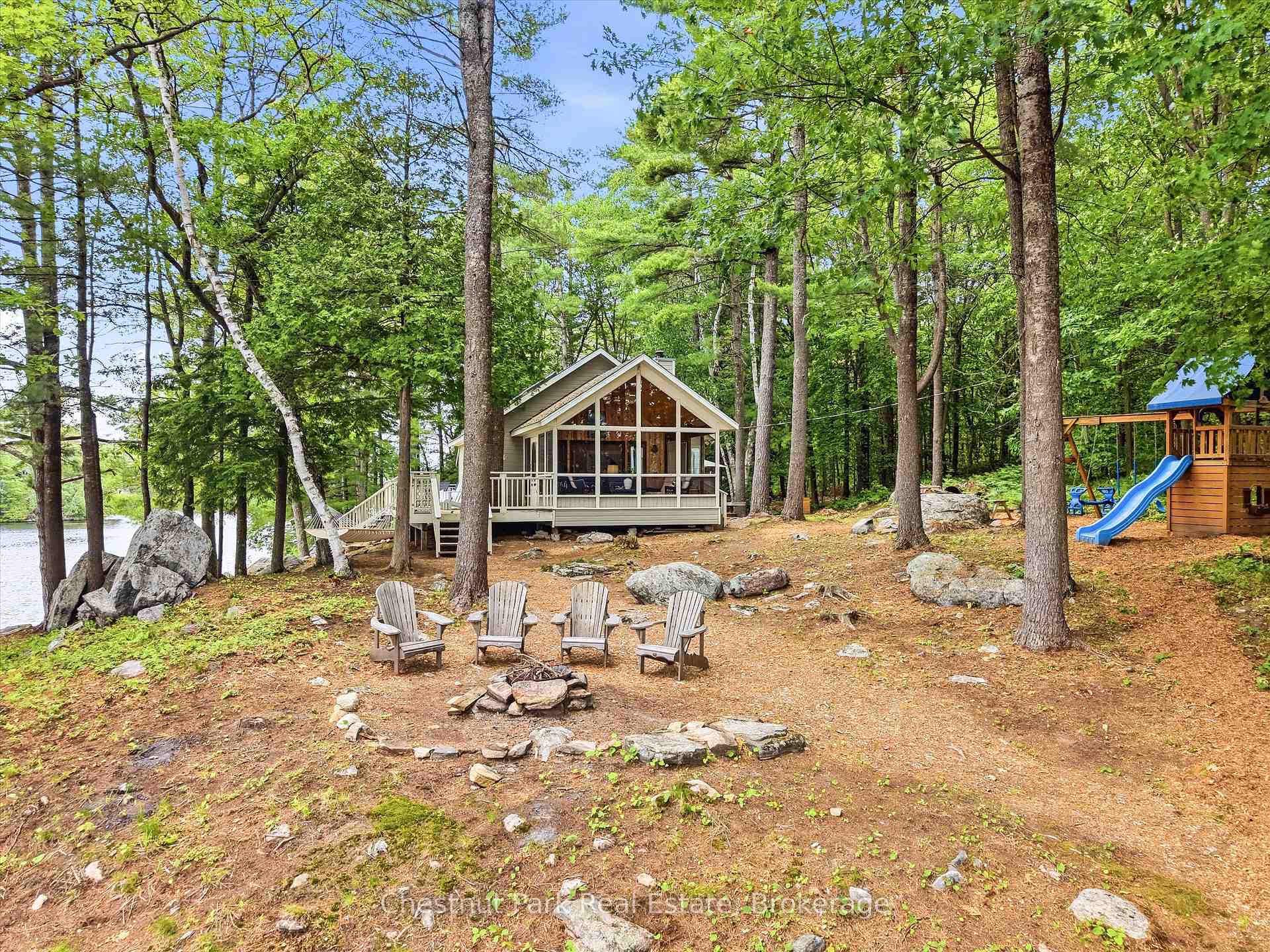 3 Bedroom Single Family Home/House's Image 38