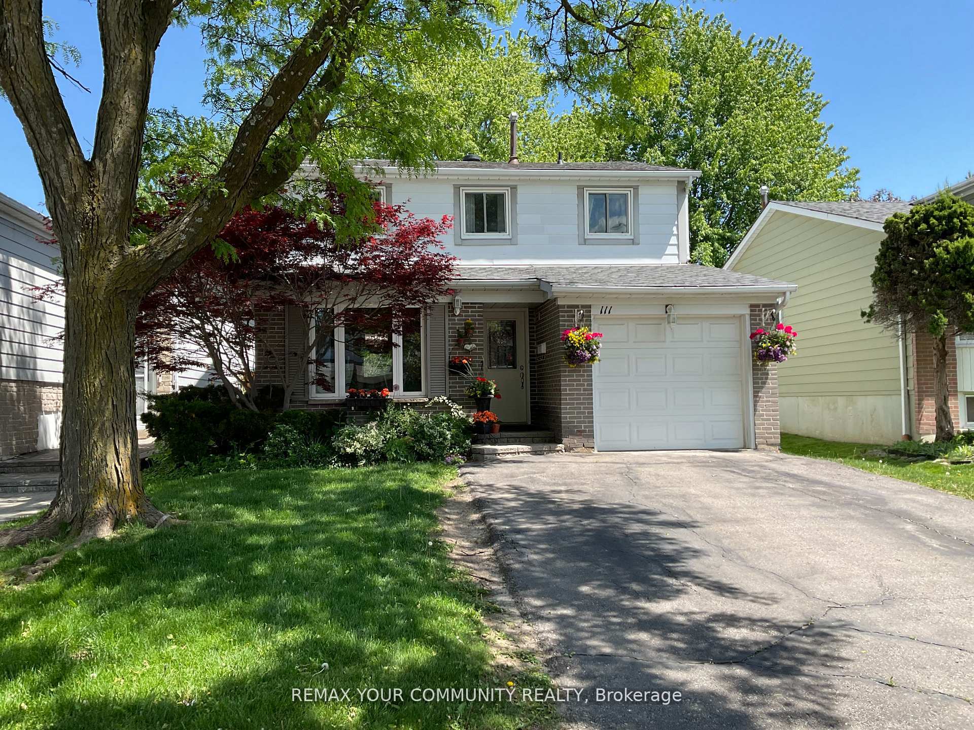 111 Springhead Gardens Richmond Hill Ontario Canada Sale residential Karen Rubman Century 21 Leading Edge Realty Inc., Brokerage*