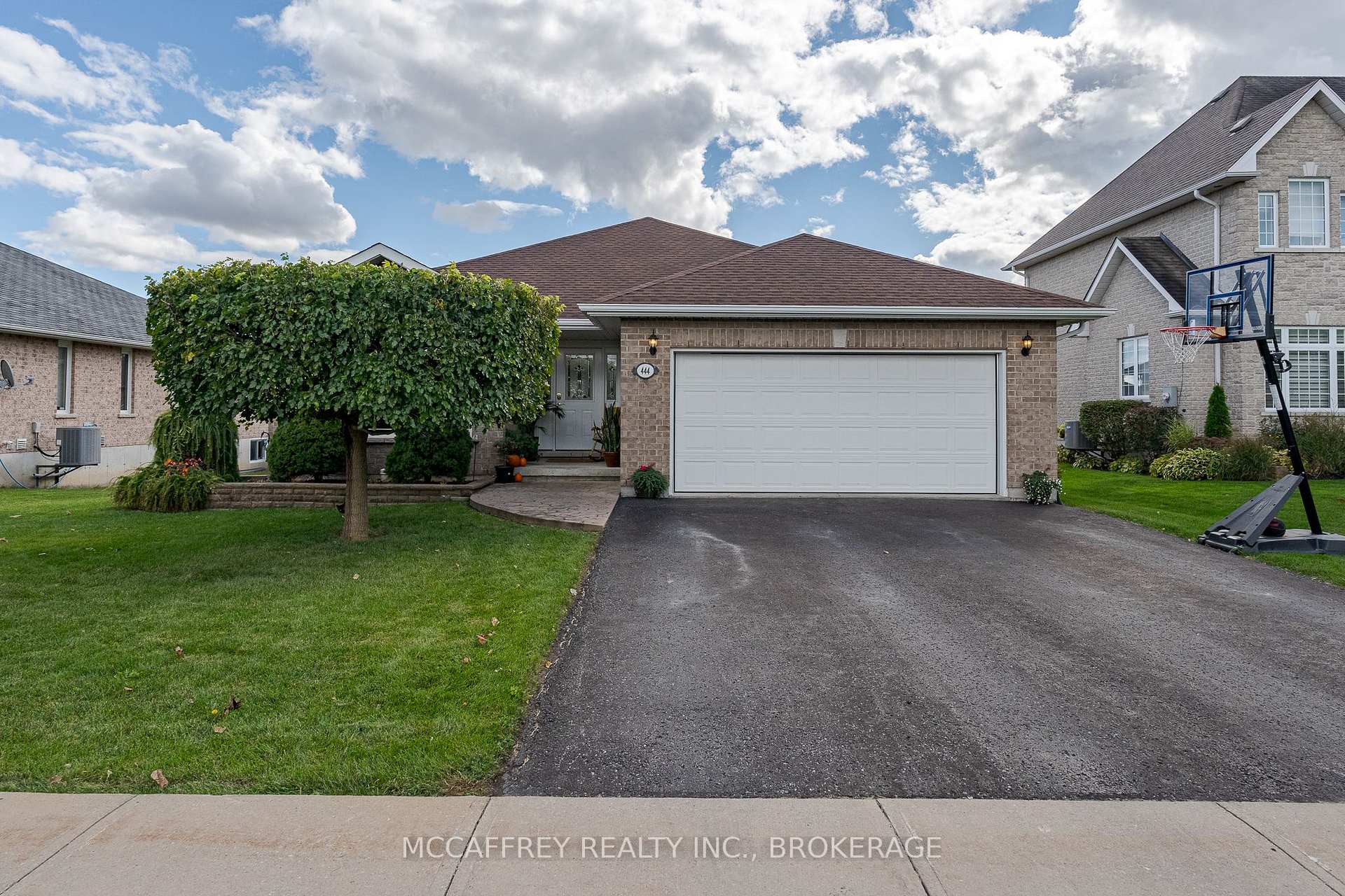 444 BRIDGE Street W Greater Napanee Ontario Canada Sale residential Shannon McCaffrey McCaffrey Realty Inc., Brokerage