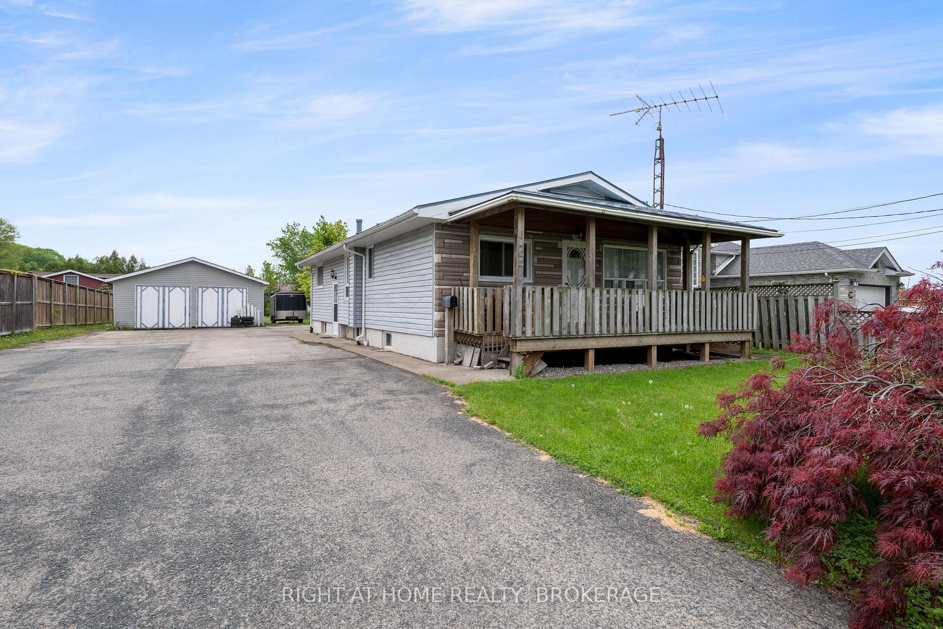 133 Quaker Road Welland Ontario Canada Sale residential Tom Woods Right at Home Realty, Brokerage*
