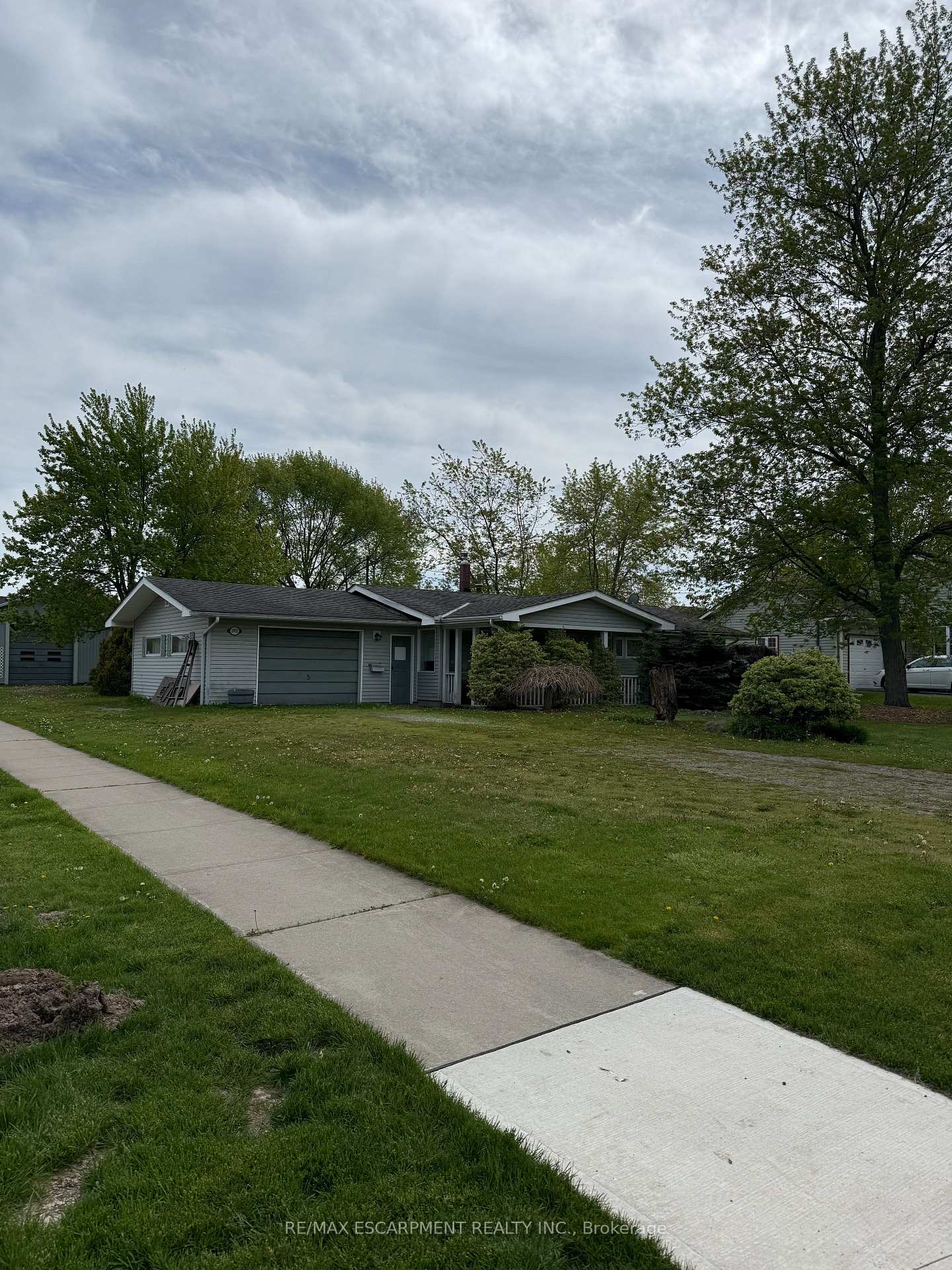 3931 Main Street W Fort Erie Ontario Canada Sale residential The Kazan Realty Group