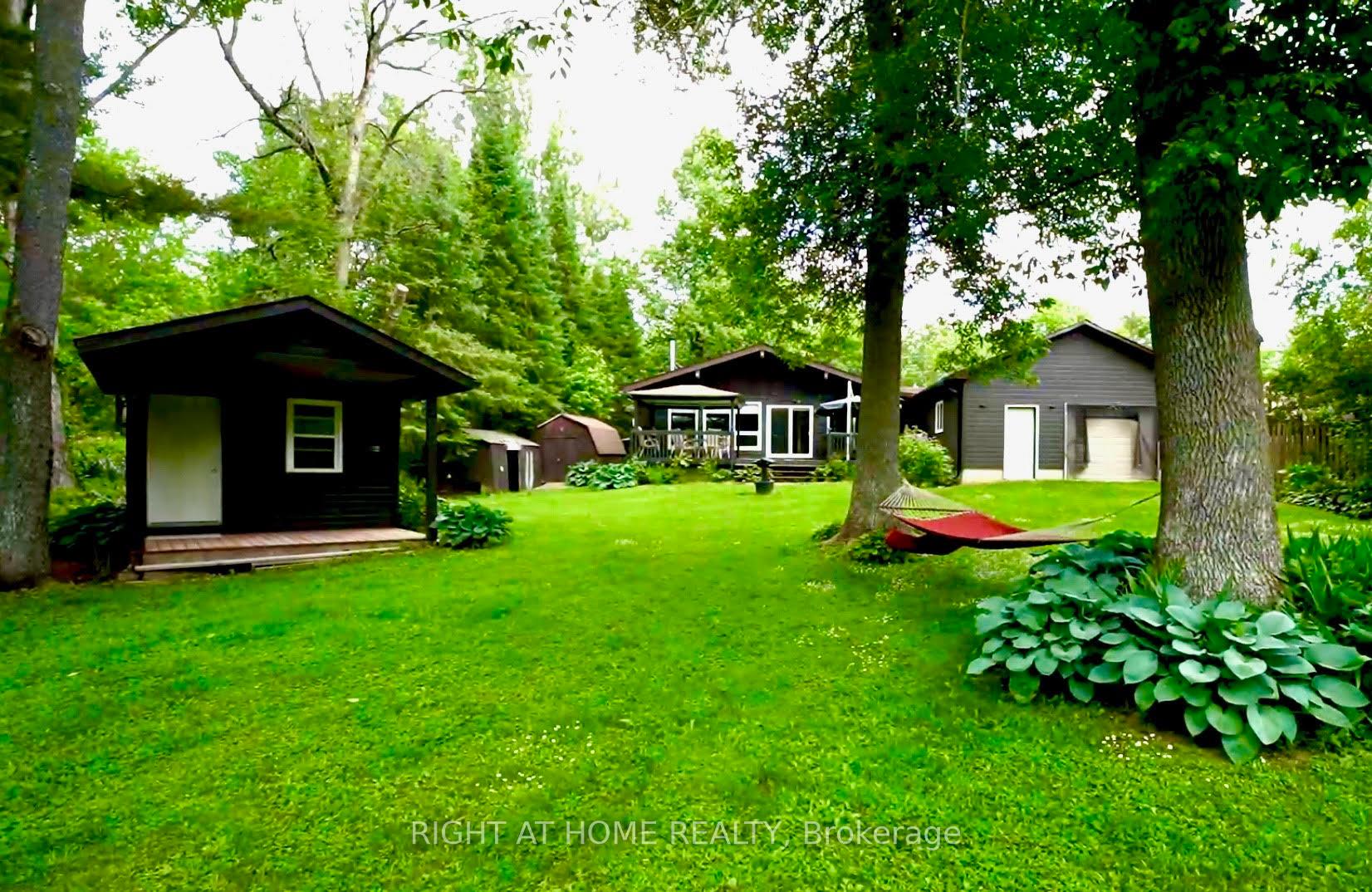 5171 Severn Pines Crescent Severn Ontario Canada Sale residential Sharon Steinman Right at Home Realty, Brokerage*