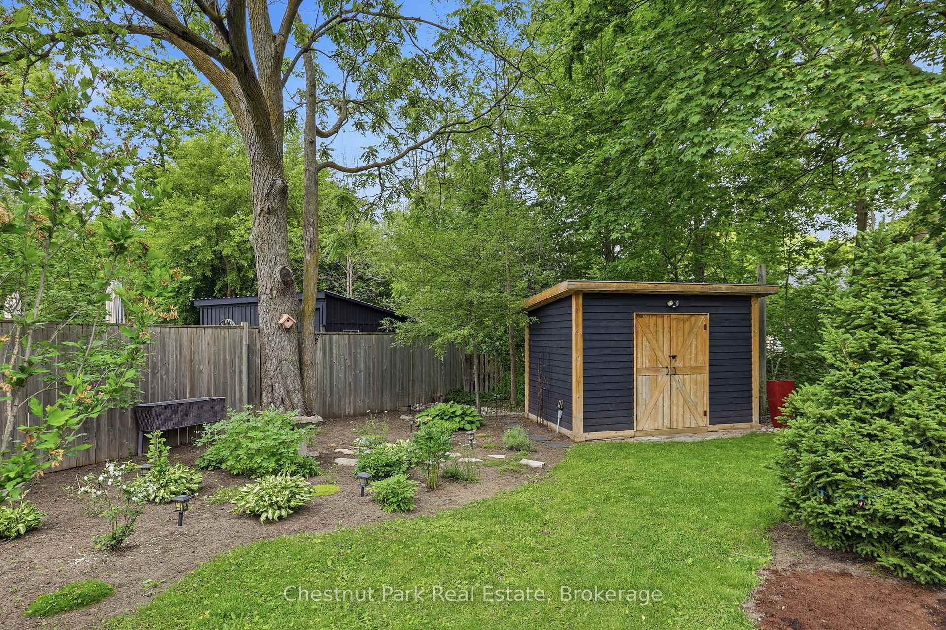 3 Bedroom Single Family Home/House's Image 38