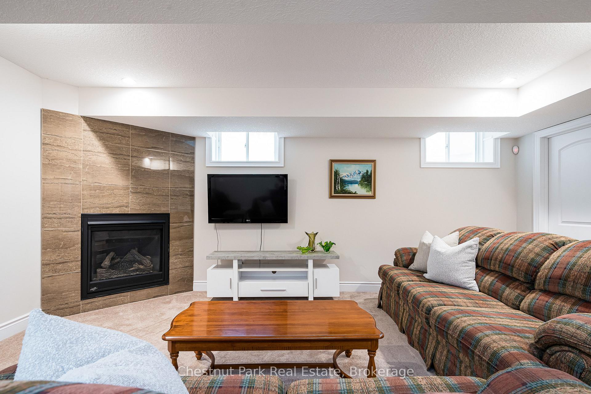 3 Bedroom Single Family Home/House's Image 33