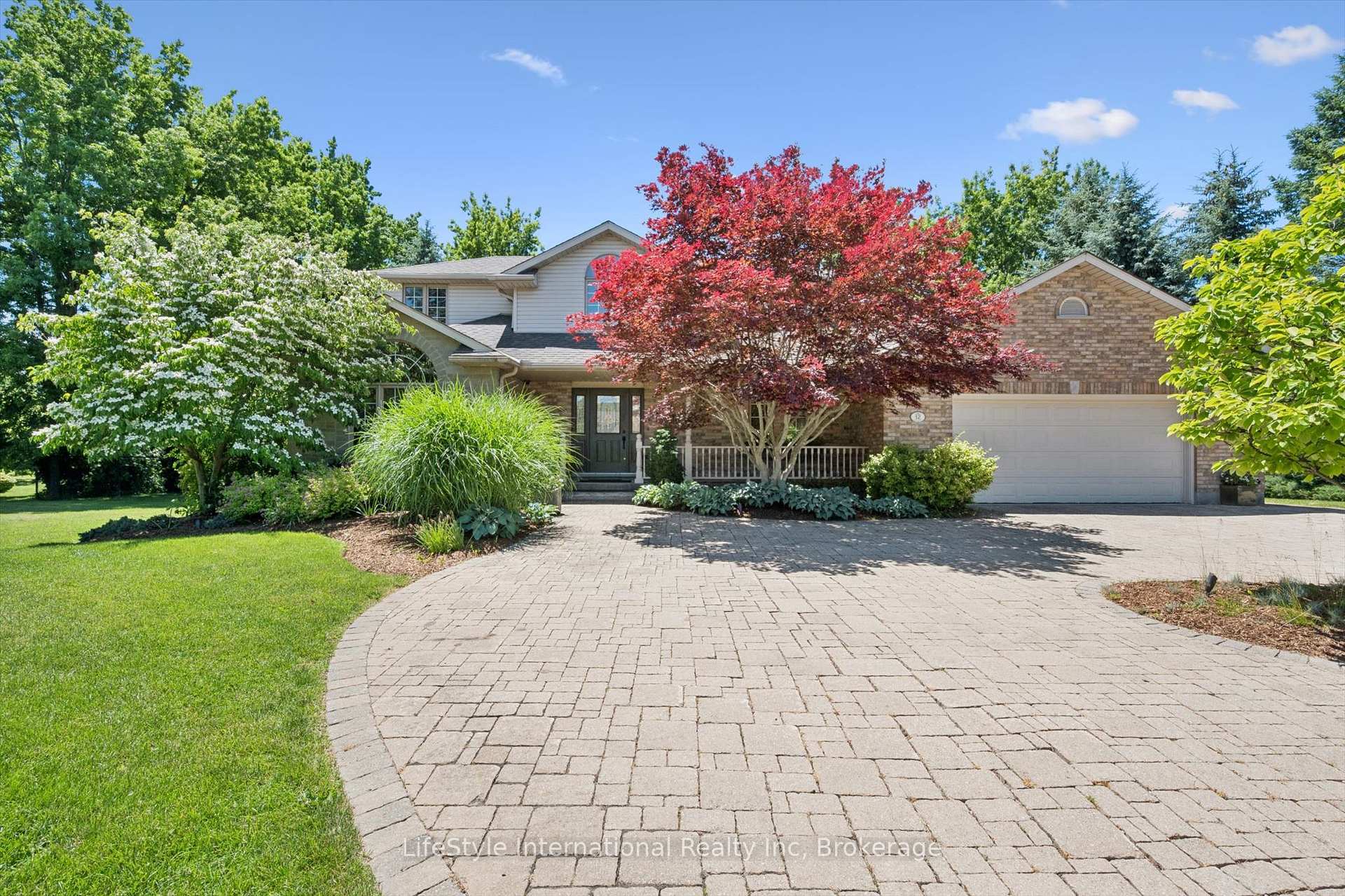 12 Ochs Drive Puslinch Ontario Canada Sale residential Shubham Sharma Lifestyle International Realty Inc., Brokerage