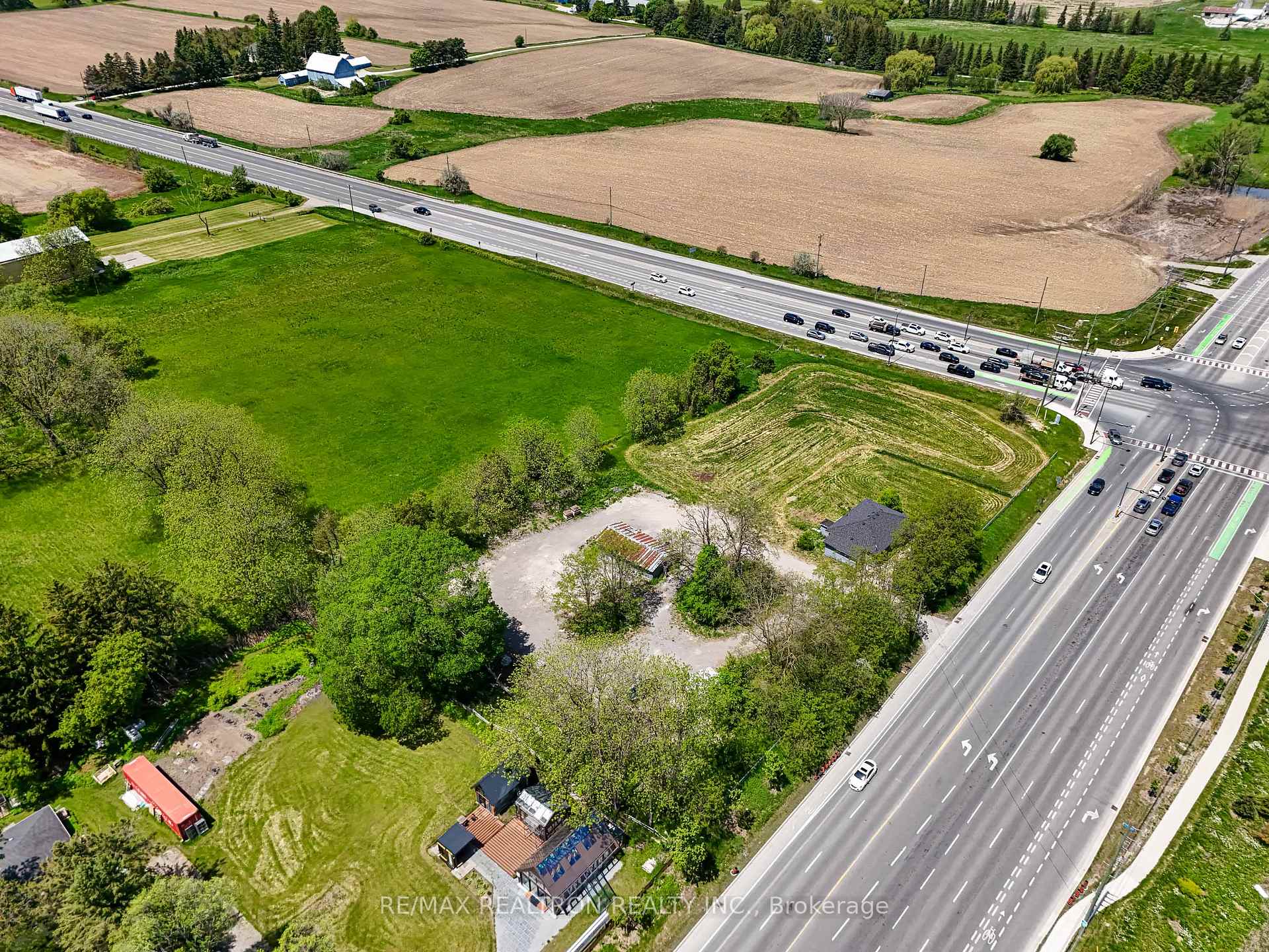 17440 Bathurst Street King Ontario Canada Lease commercial Stephen Sun RE/MAX Realtron Realty Inc., Brokerage*