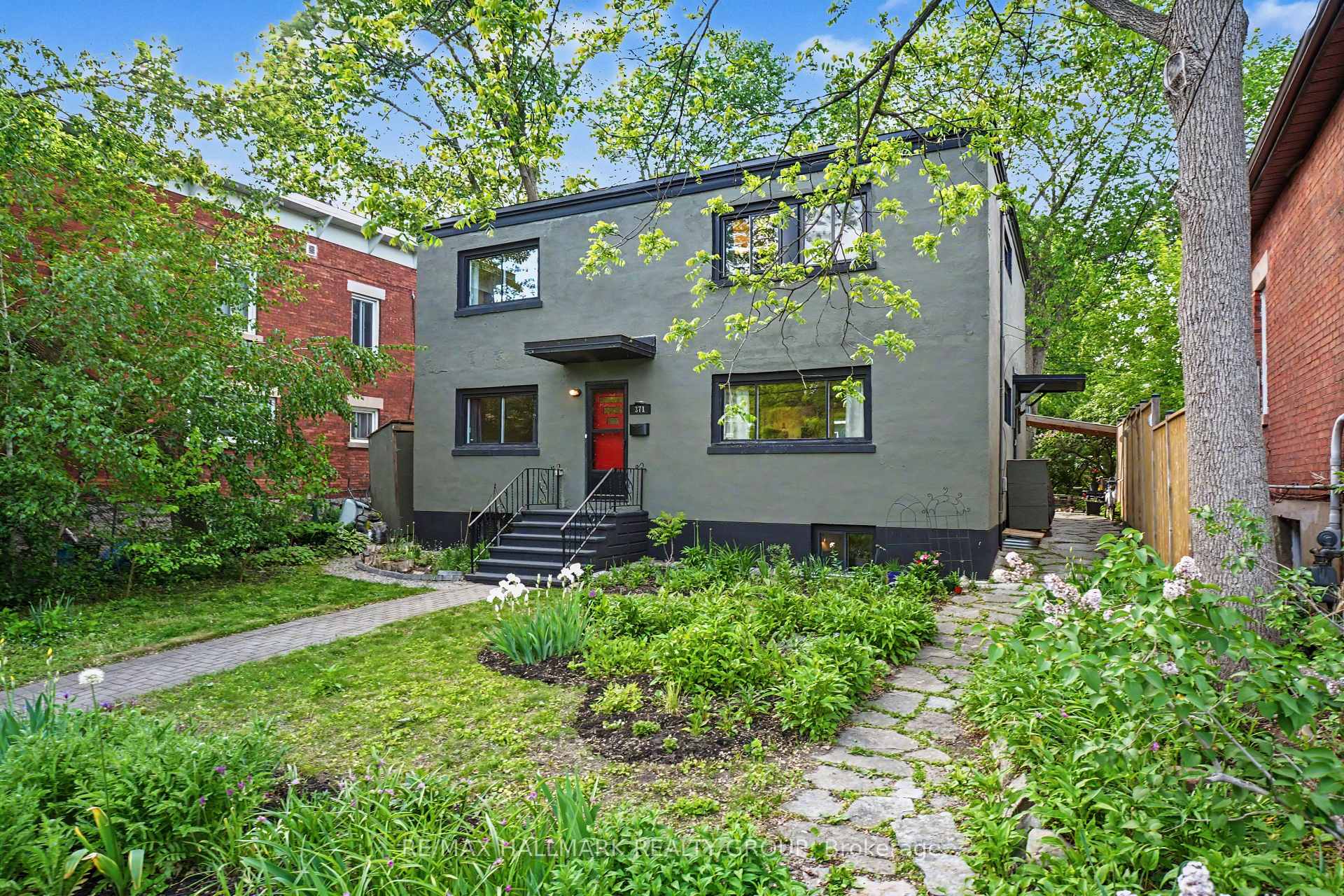 371 Sunnyside Avenue Ottawa Ontario Canada Sale residential Jason Clement ROYAL LEPAGE TEAM REALTY