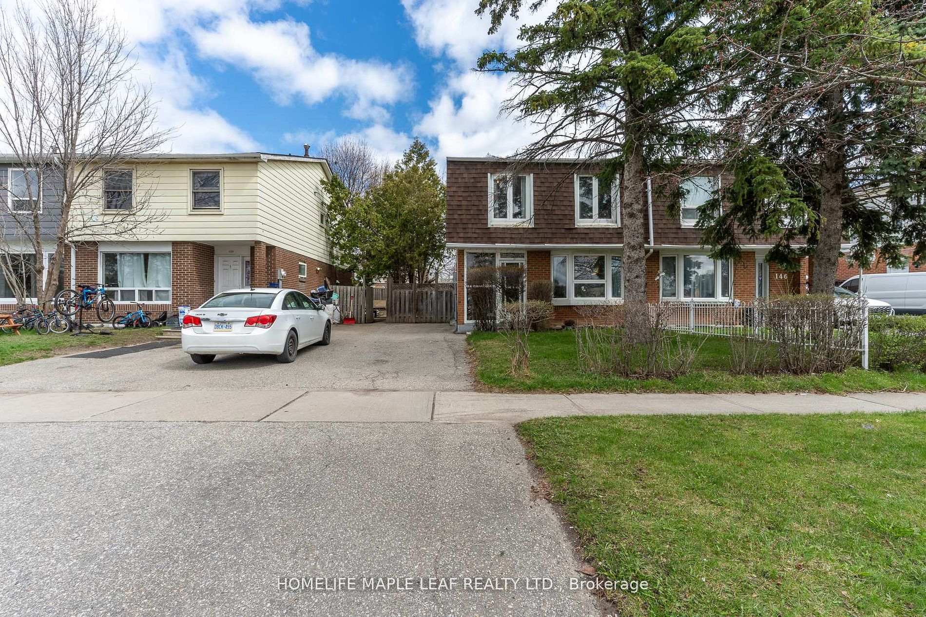 148 Hansen Road N Brampton Ontario Canada Sale residential Nick Dhaliwal HomeLife Maple Leaf Realty Ltd., Brokerage *