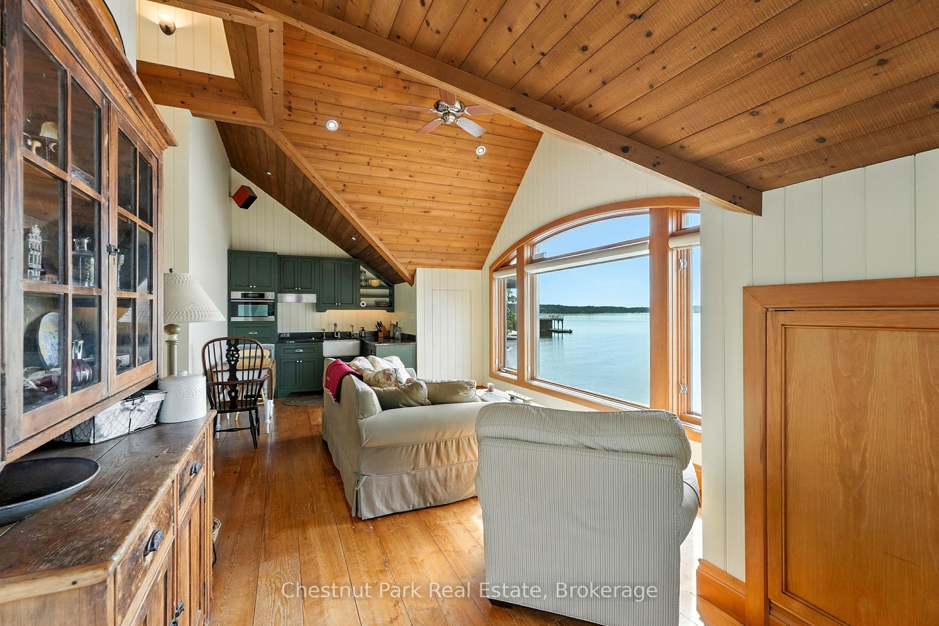 5 Bedroom Single Family Home/House's Image 28