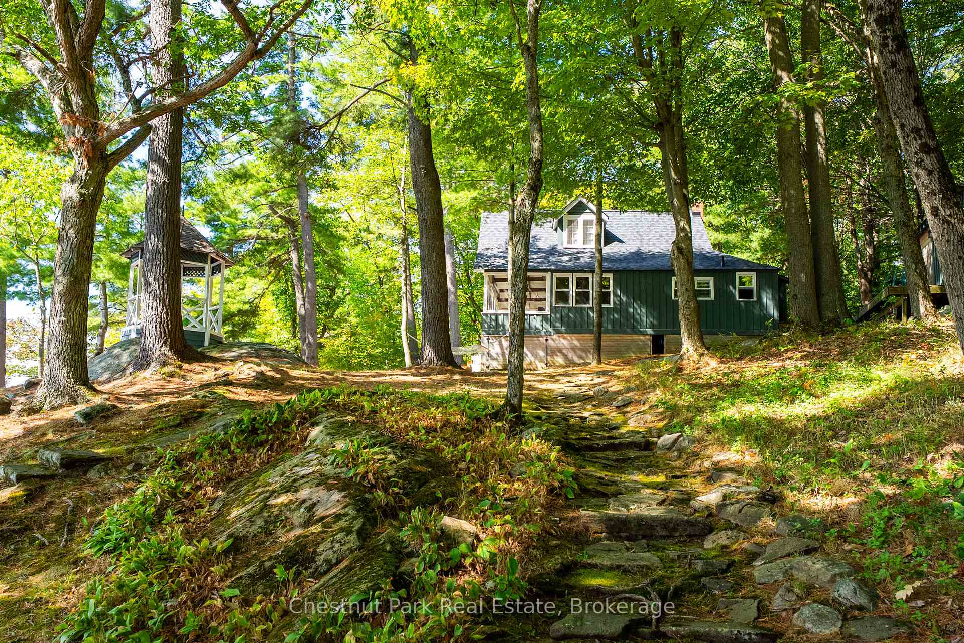 5 Bedroom Single Family Home/House's Image 20